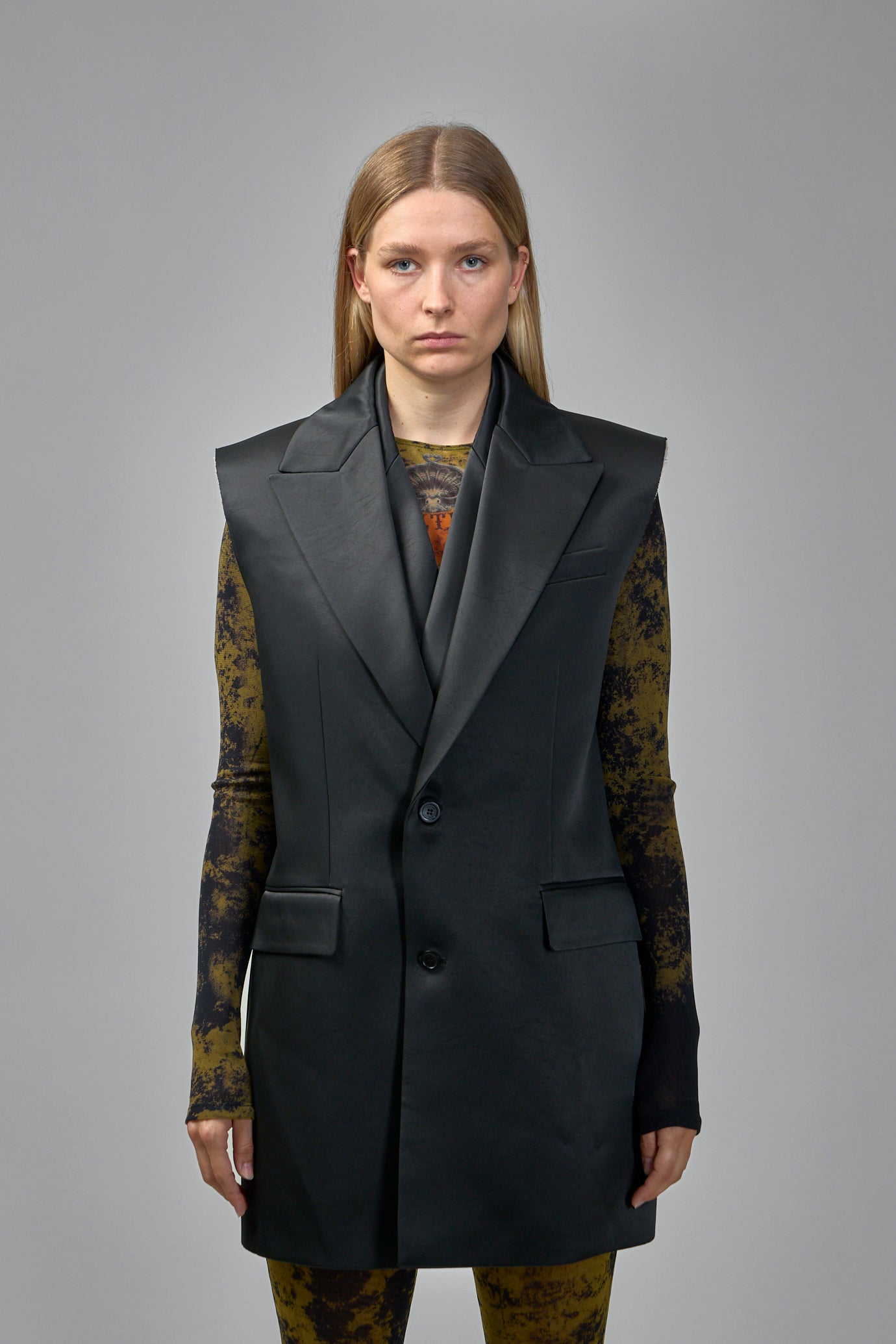 Double-Layer Sleeveless Jacket