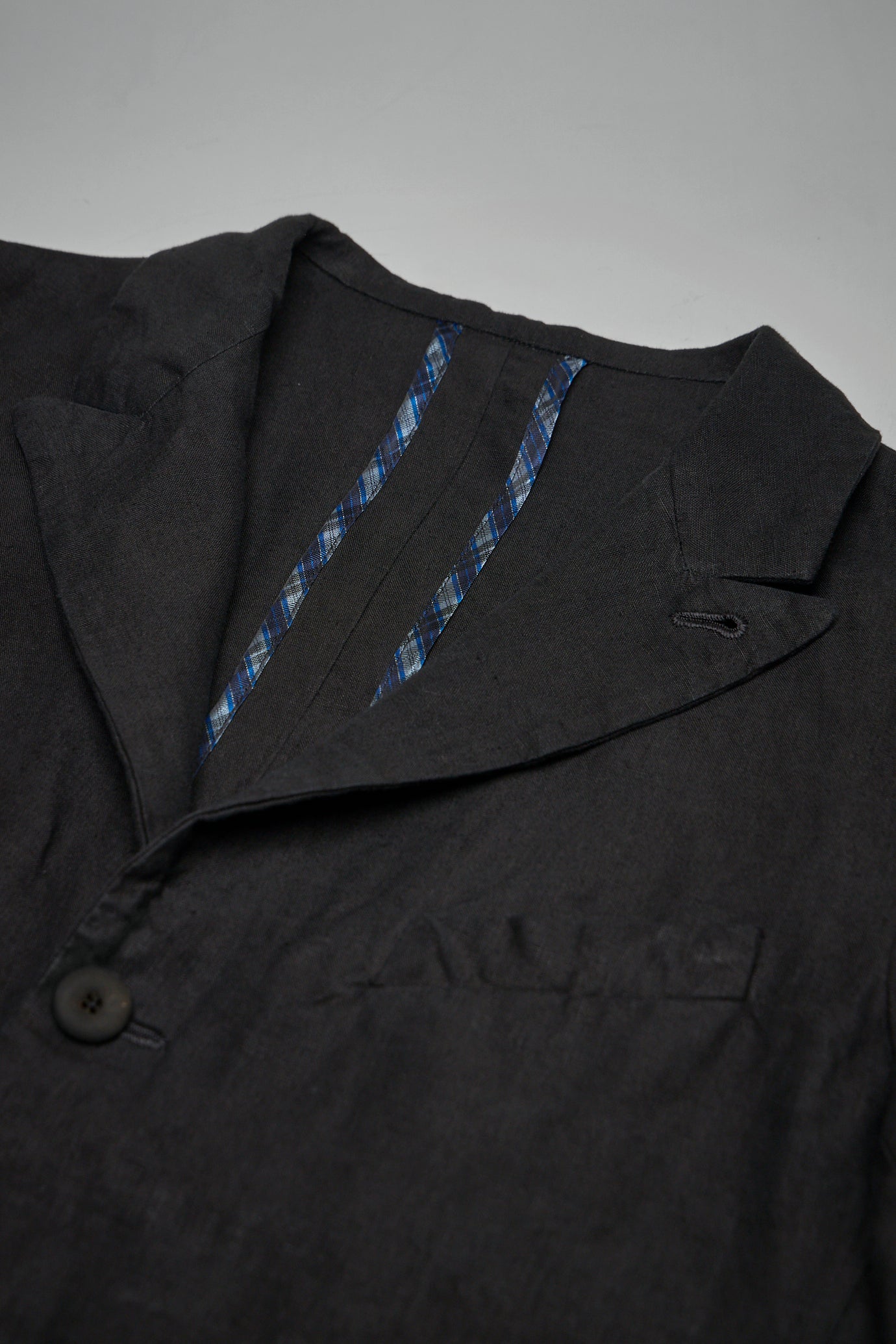 Hand Pad-stitched Classic Notch Lapel 3-button Fully-lined Jacket