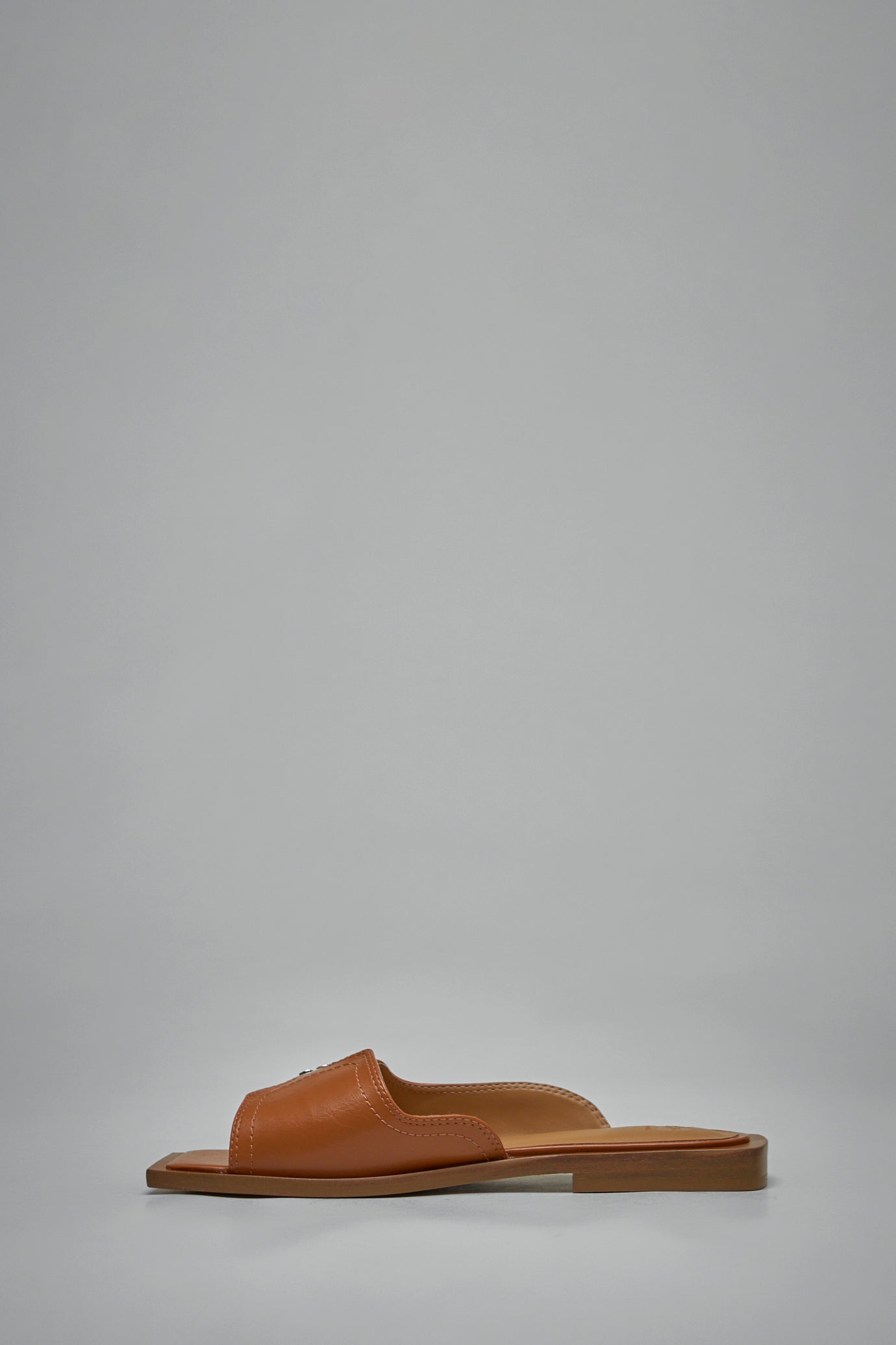 Butterfly Flat Sandal Crinkle Oleatex