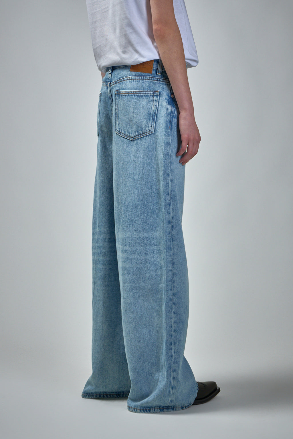Soft Rigid Denim Baggy Jeans