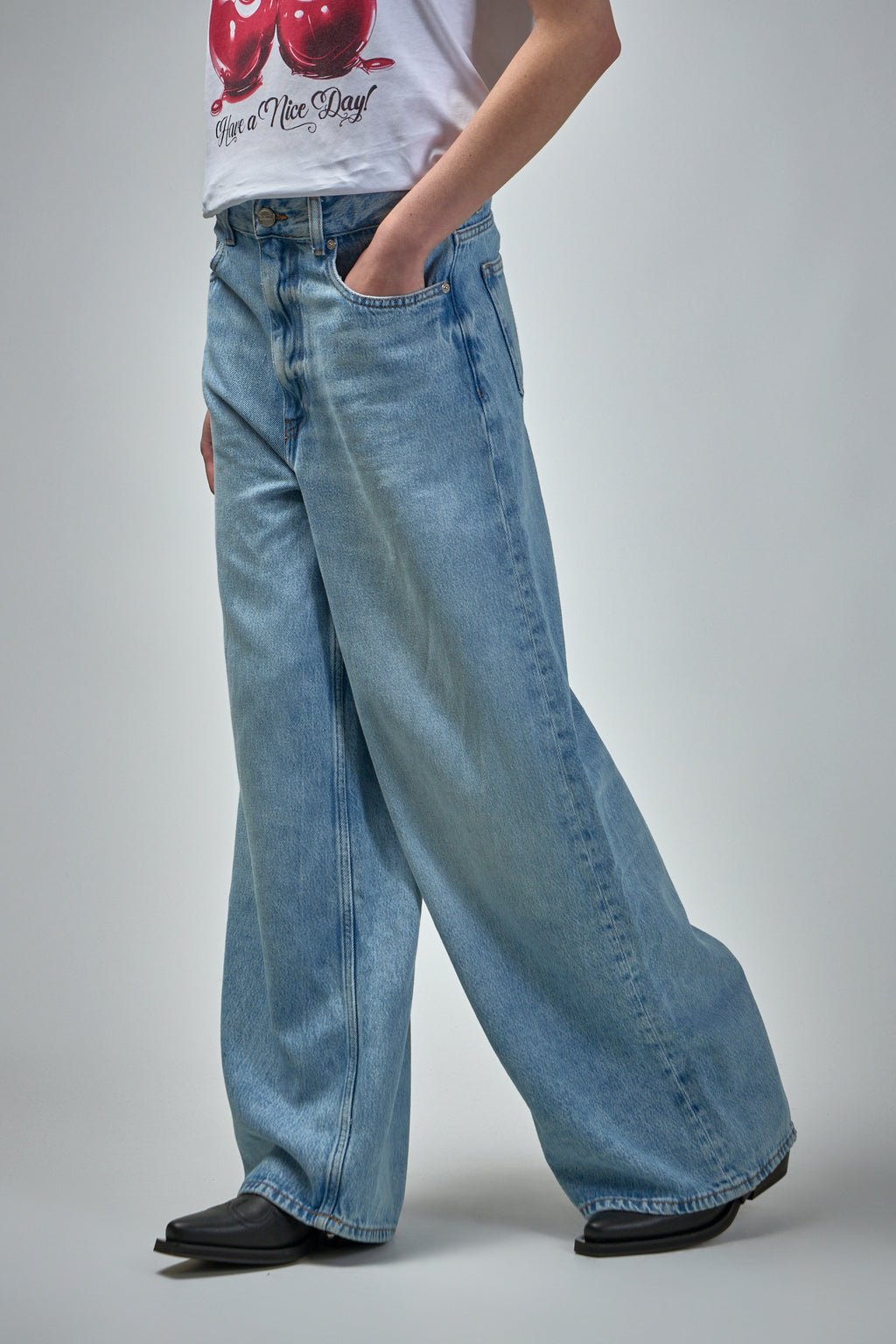 Soft Rigid Denim Baggy Jeans