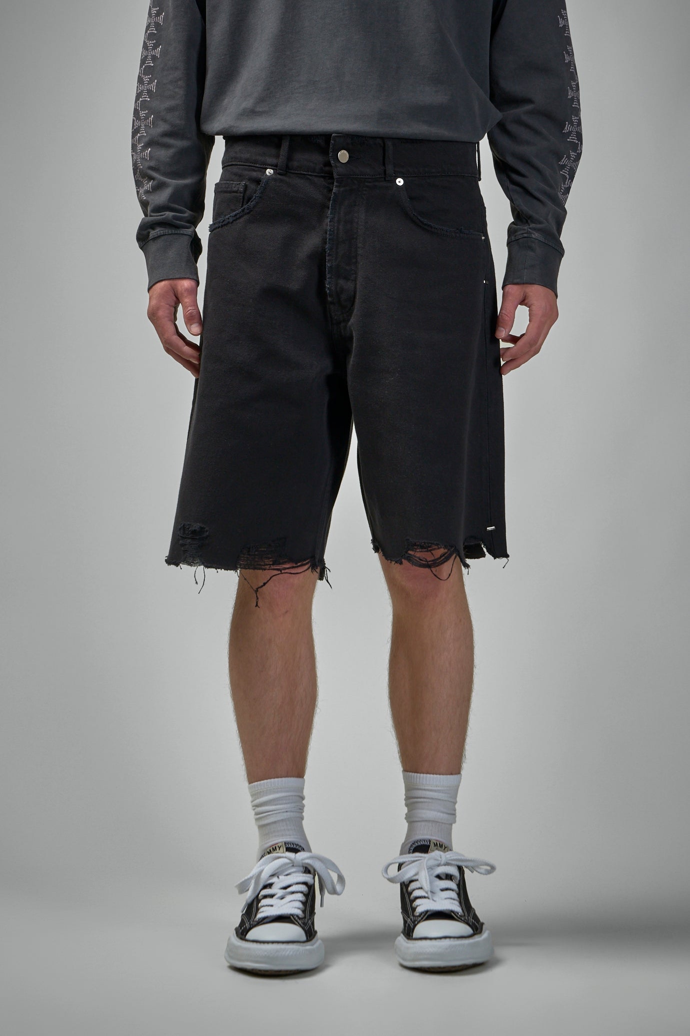 Frayed Baggy Denim Shorts