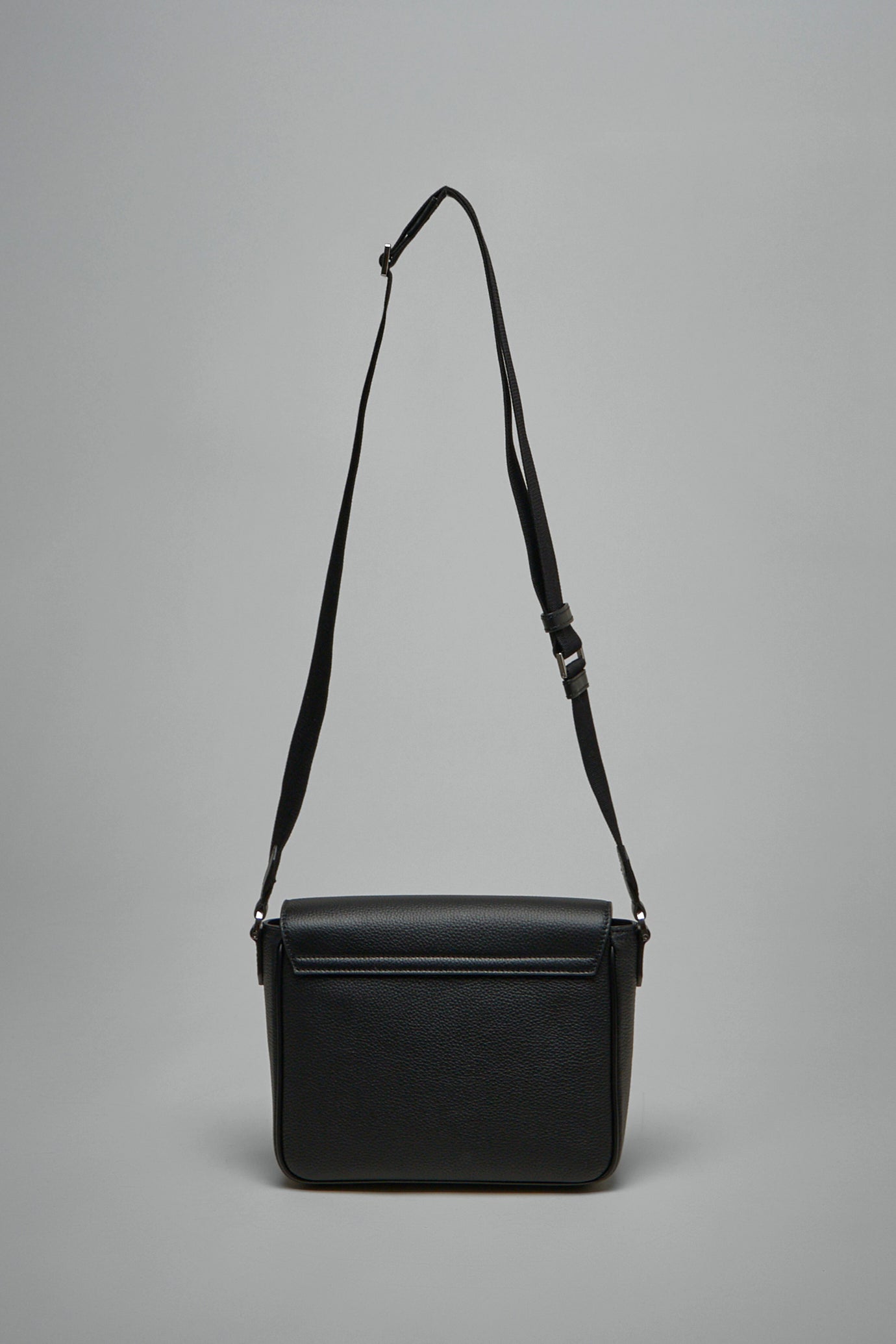 Soft Grain Leather Traveller Messenger