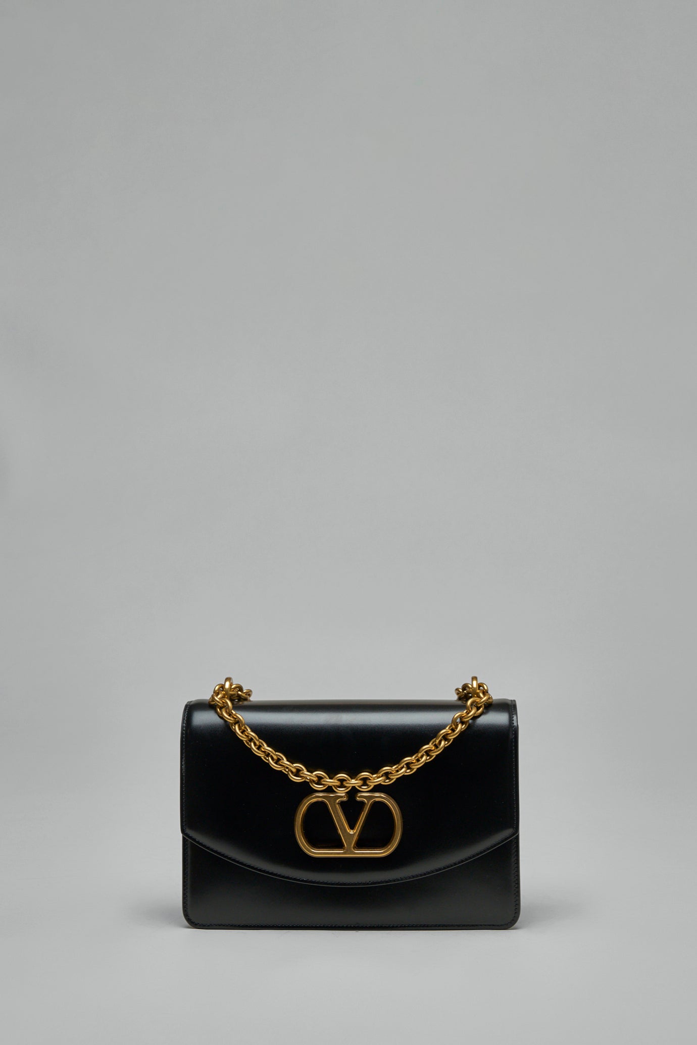 VLogo Signature Foldover Top Shoulder Bag
