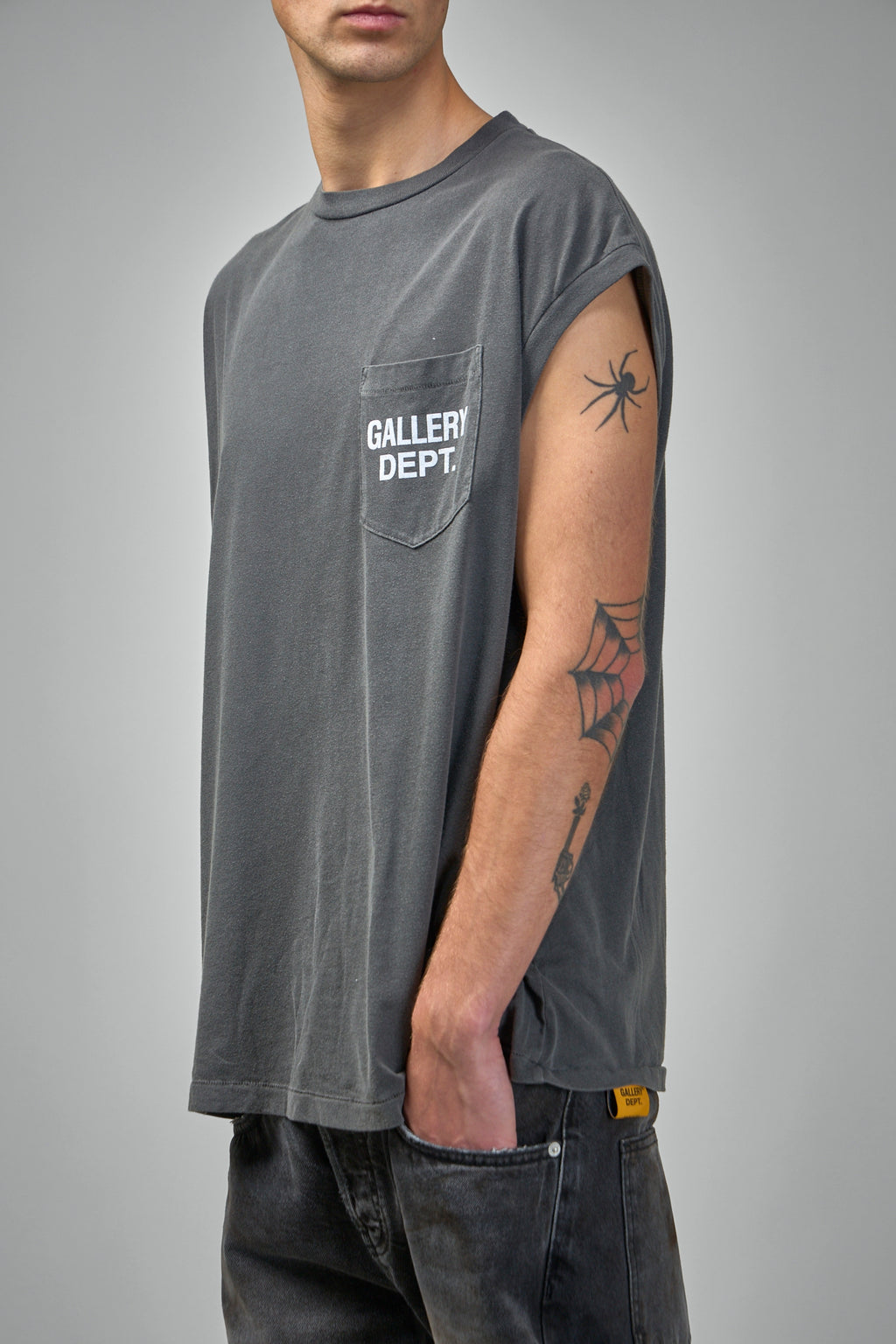 Augi Sleeveless Tee