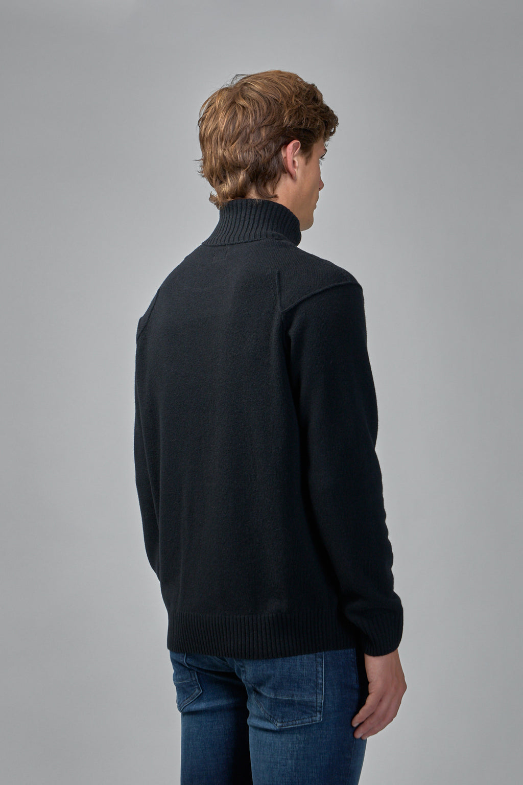Lambswool GRS Turtleneck Sweater