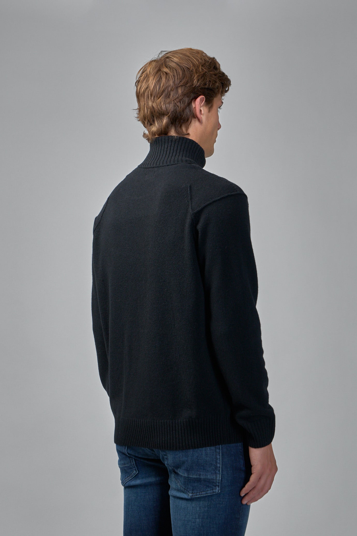 Lambswool GRS Turtleneck Sweater