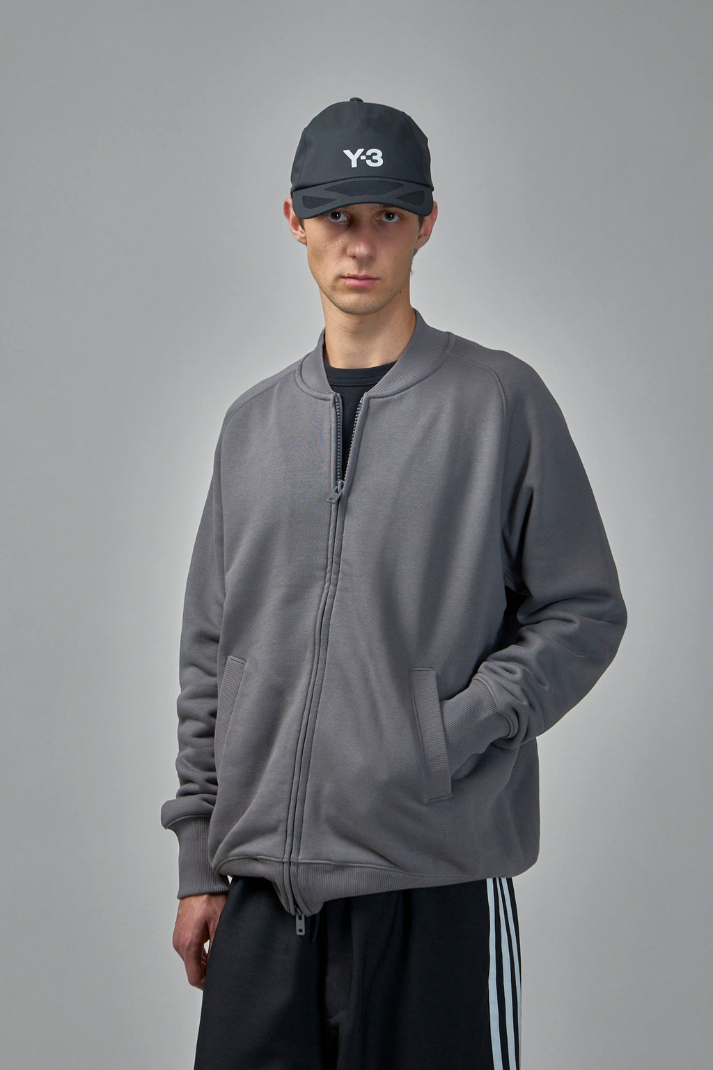 M Track Top Granit
