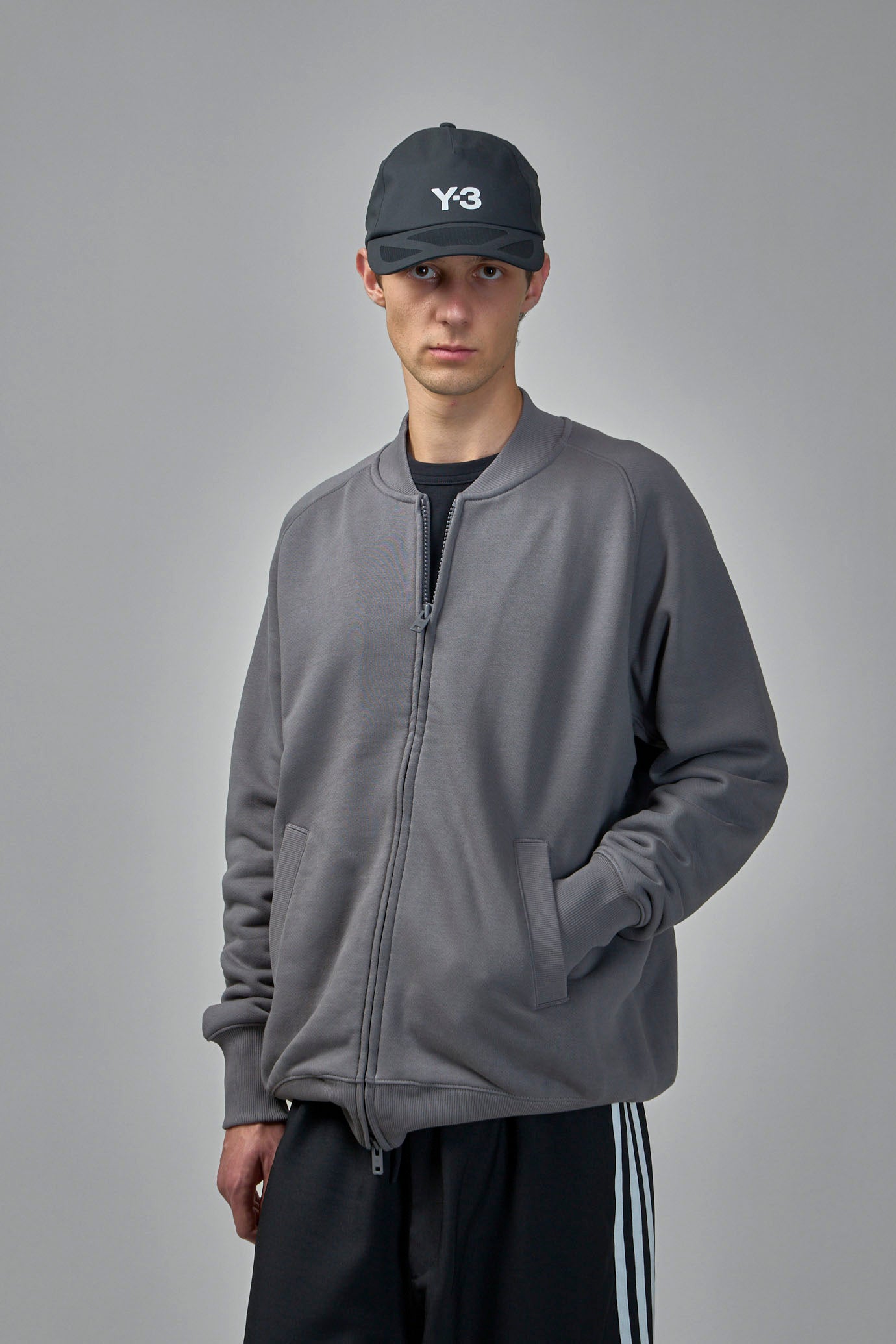 M Track Top Granit