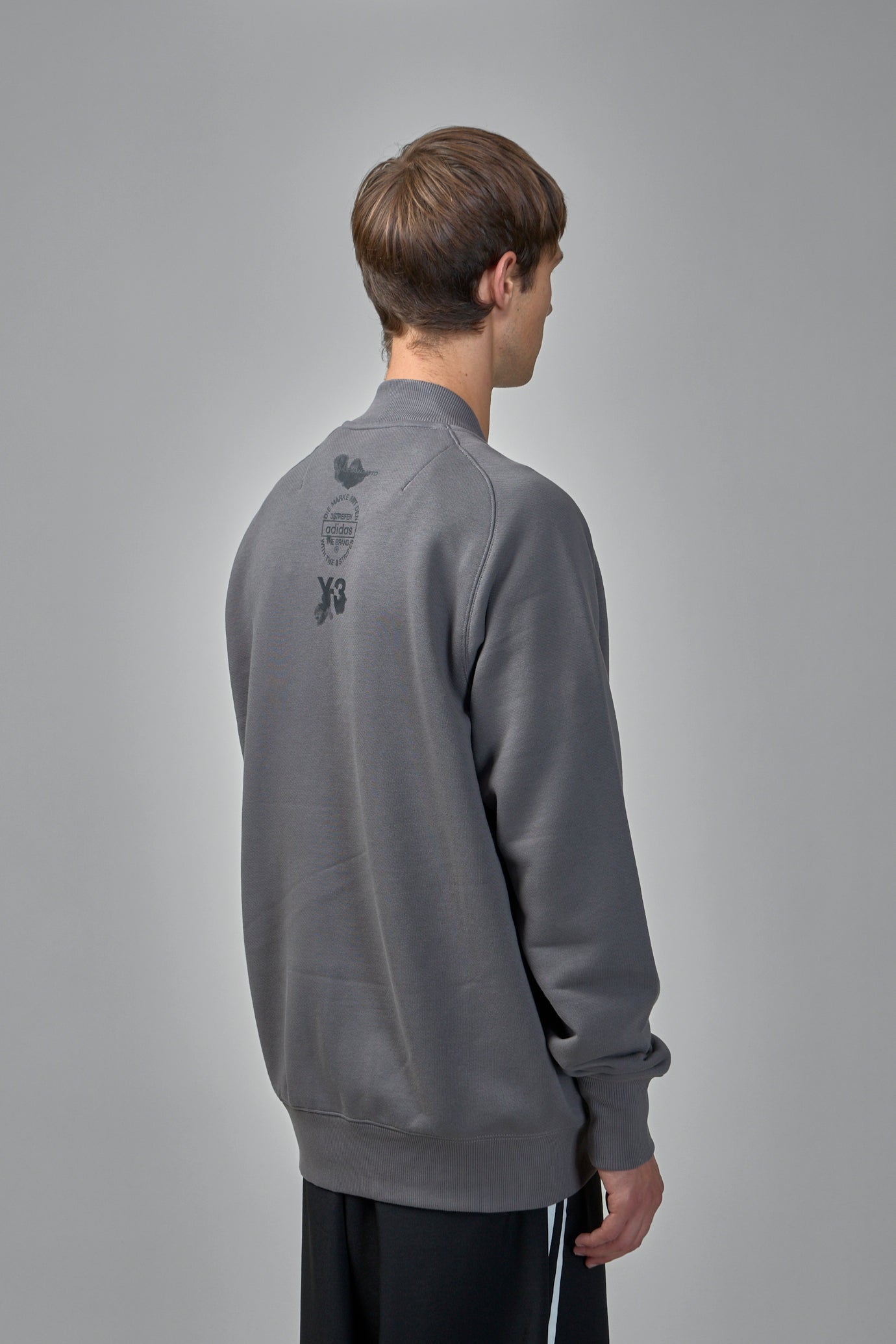 M Track Top Granit