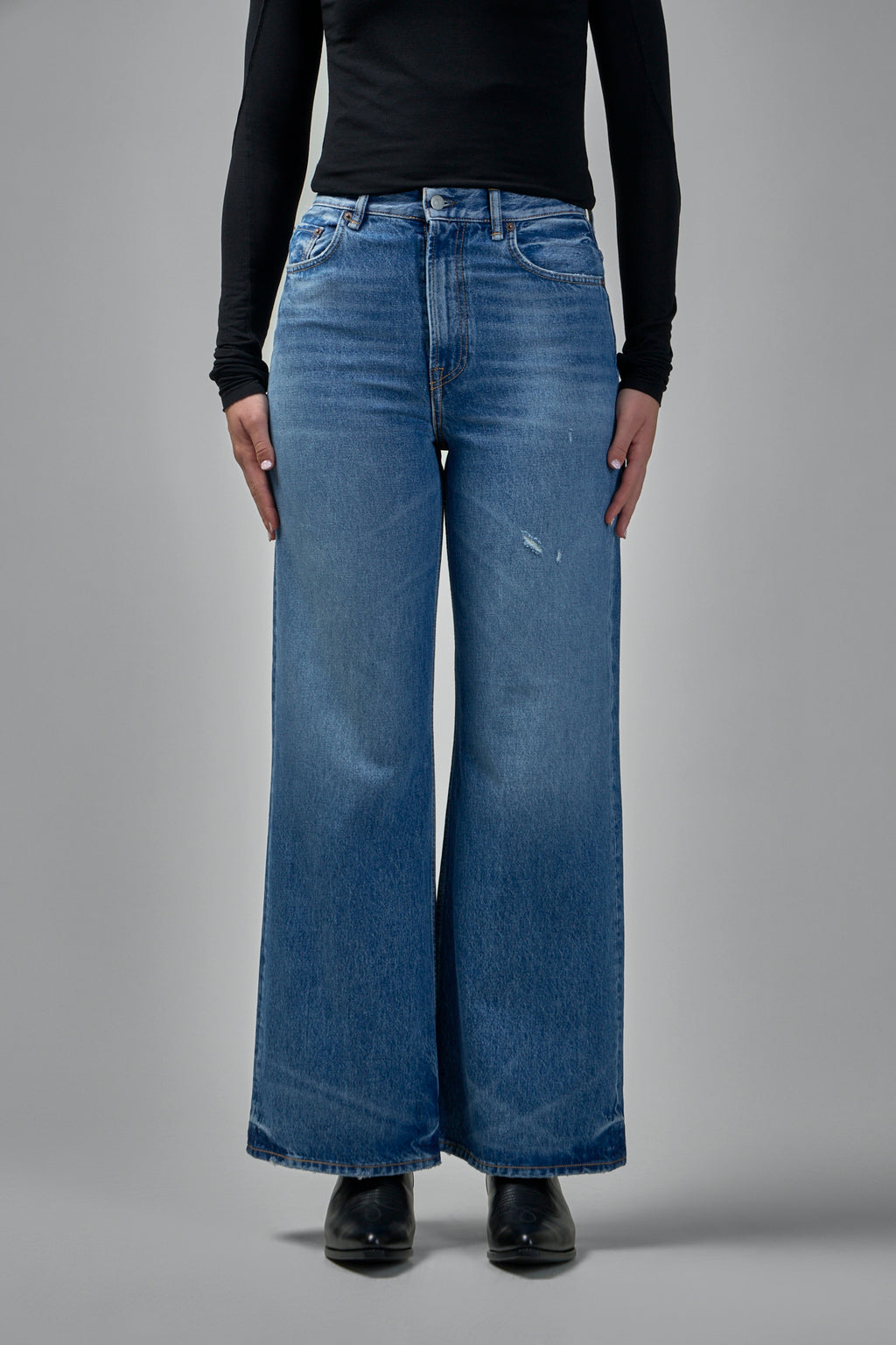 Regular Fit High Waist Wide Leg Jeans
