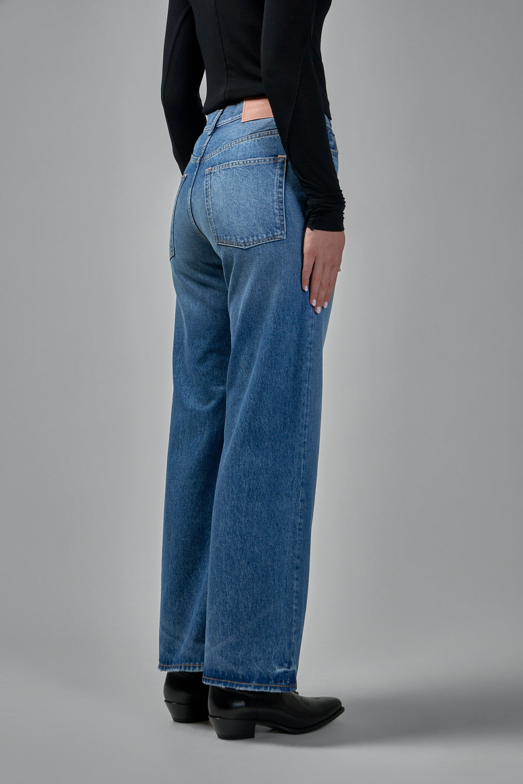 Regular Fit High Waist Wide Leg Jeans