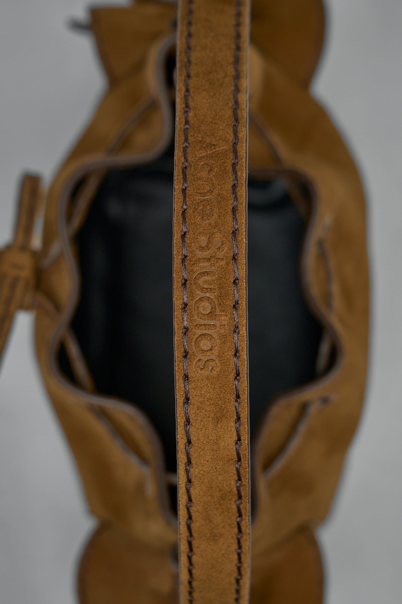 Multipocket Mini Bucket