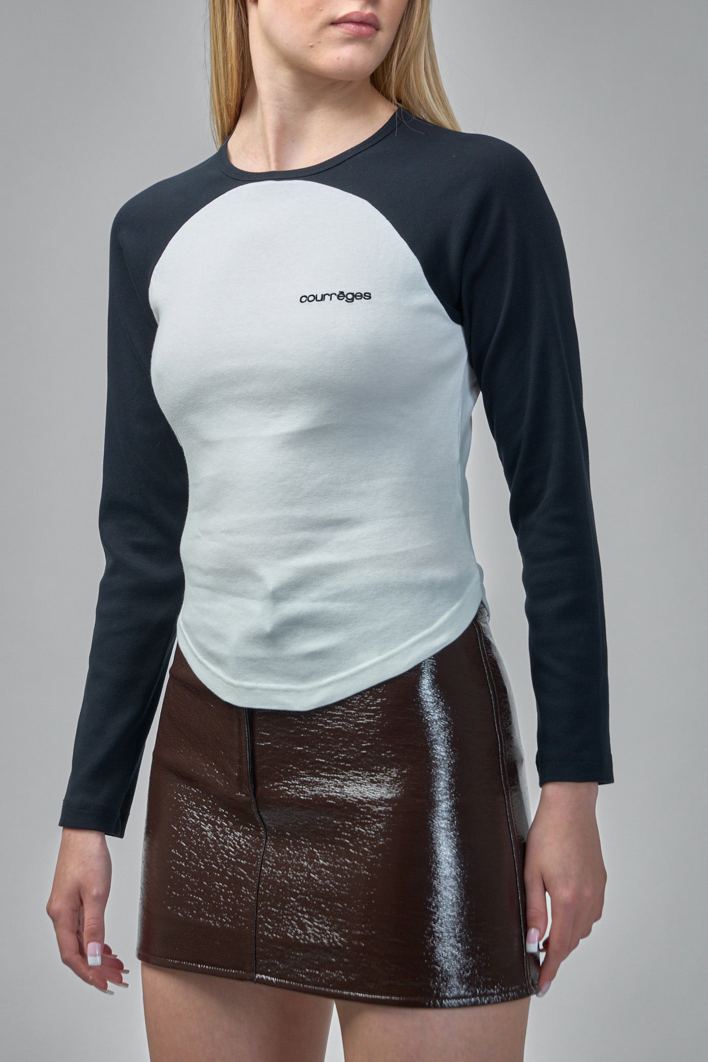 Circle Contrast Long-Sleeved T-Shirt