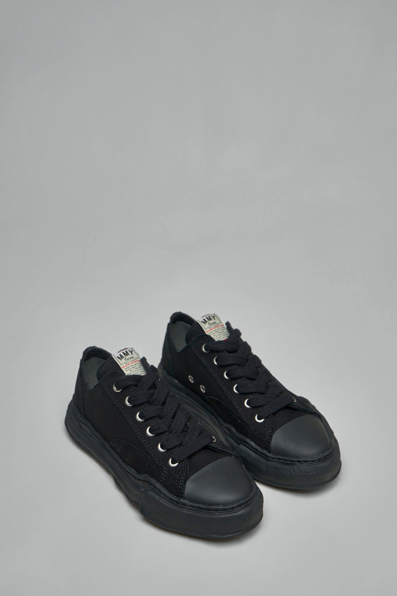 Peterson Low-Top Sneaker