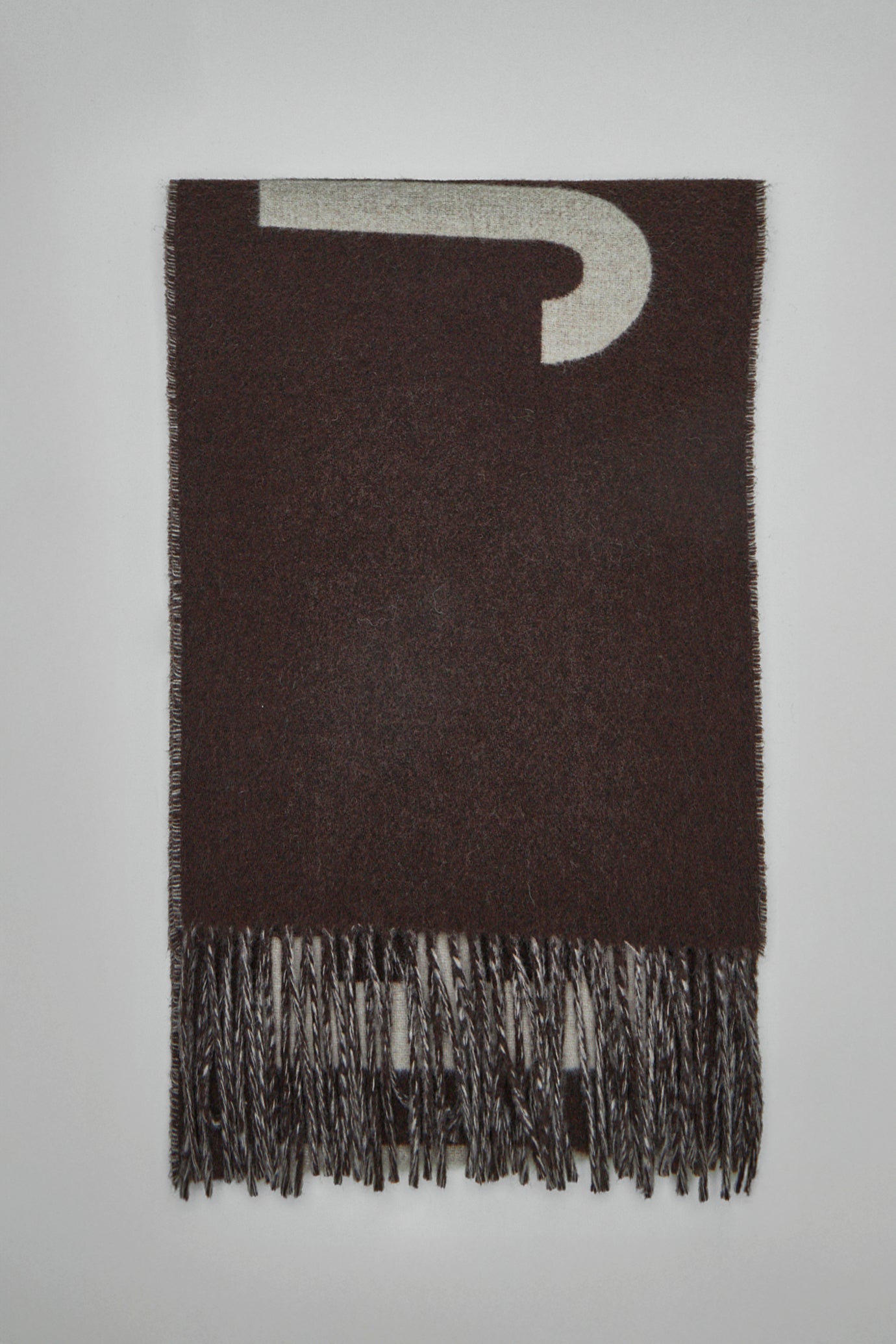 L 'Echarpe Jacquemus