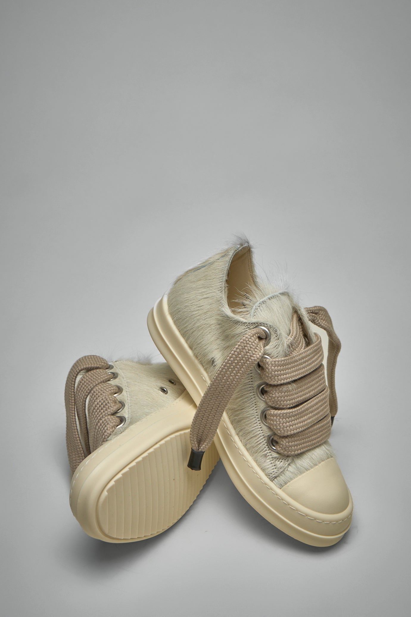 Jumbolace Low Sneaks