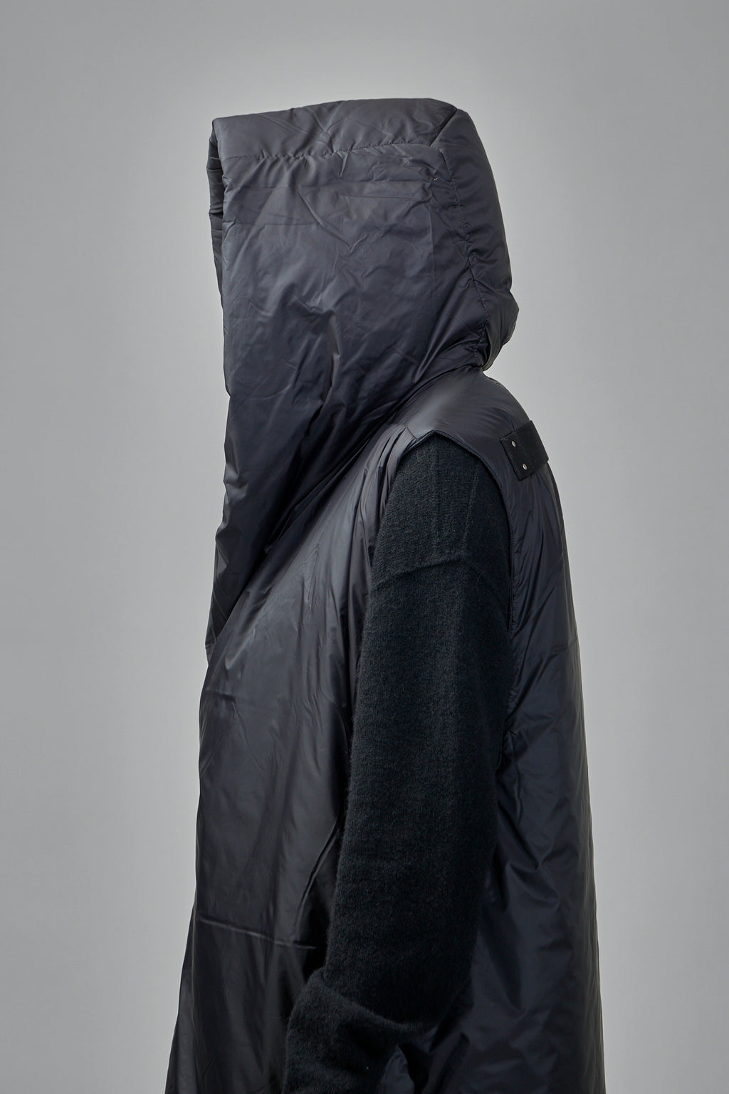 Woven Sleeveless Padded Coat – hooded liner