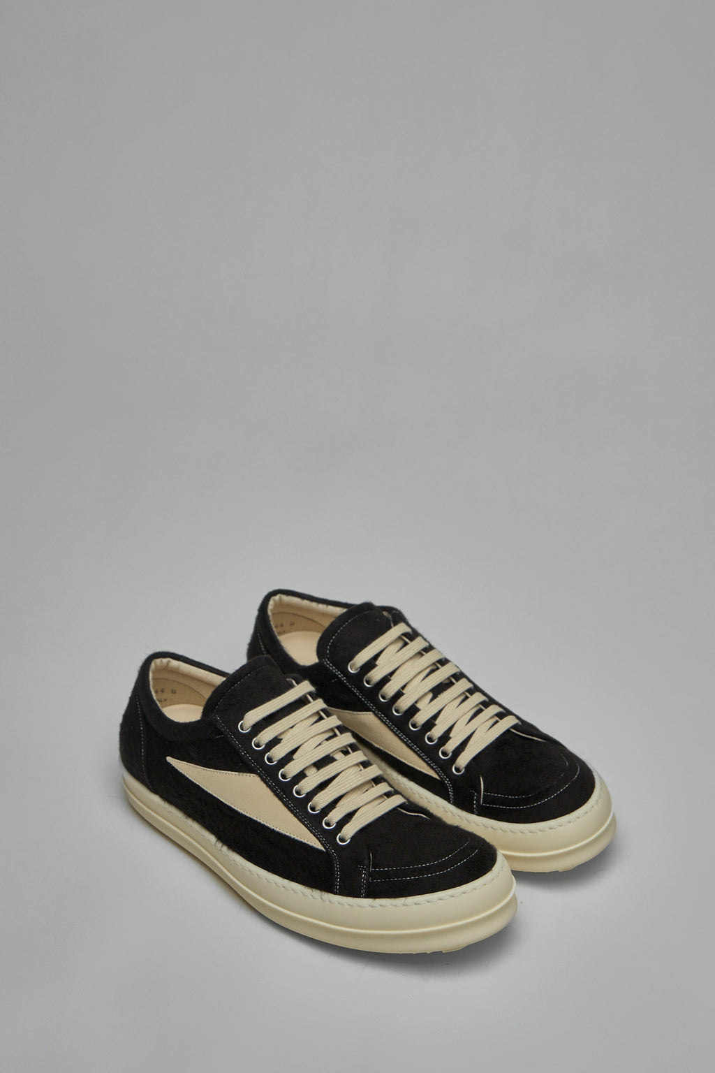 Vintage Sneaks Woven Shoes