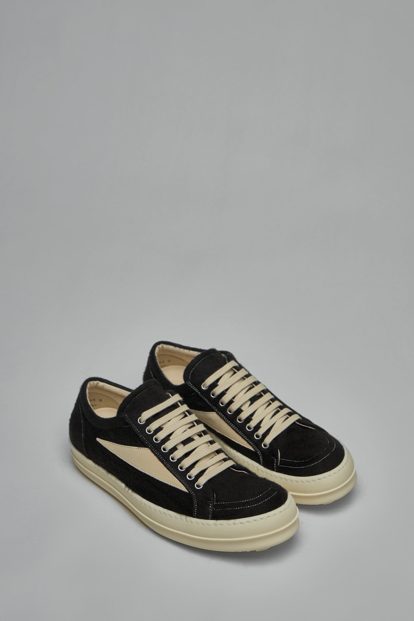 Vintage Sneaks Woven Shoes