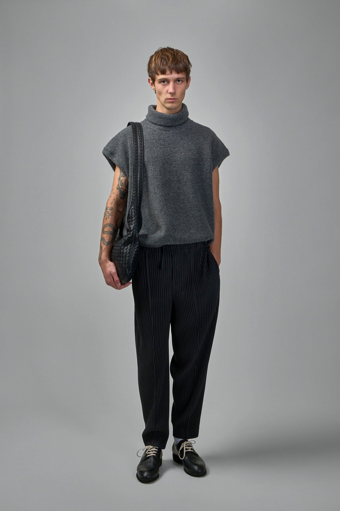 Compleat Trousers | coke grey