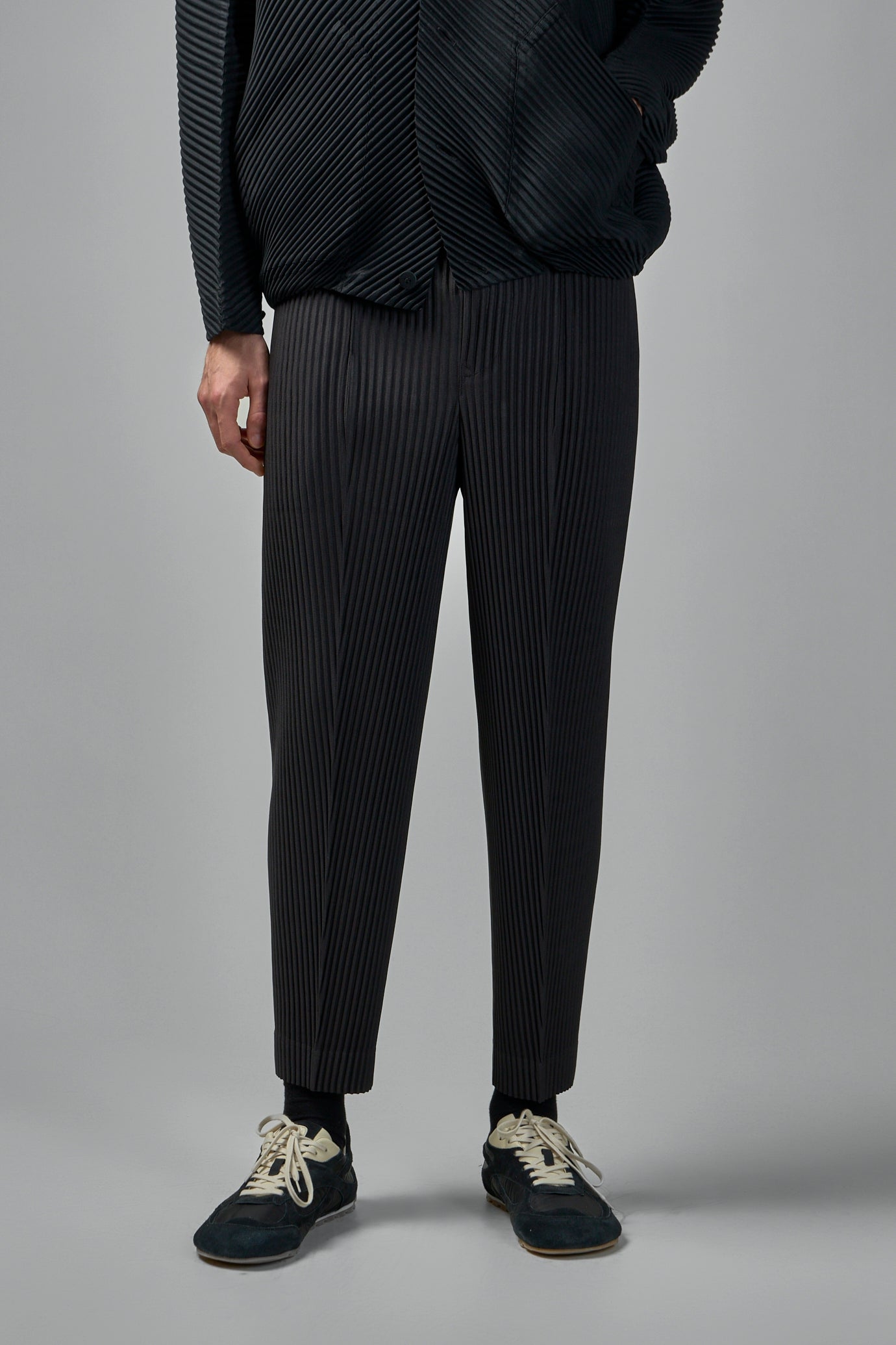 Compleat Trousers | coke grey