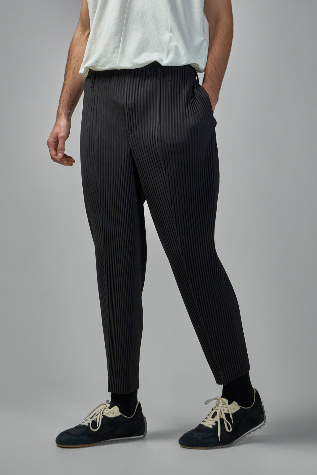 Compleat Trousers | coke grey