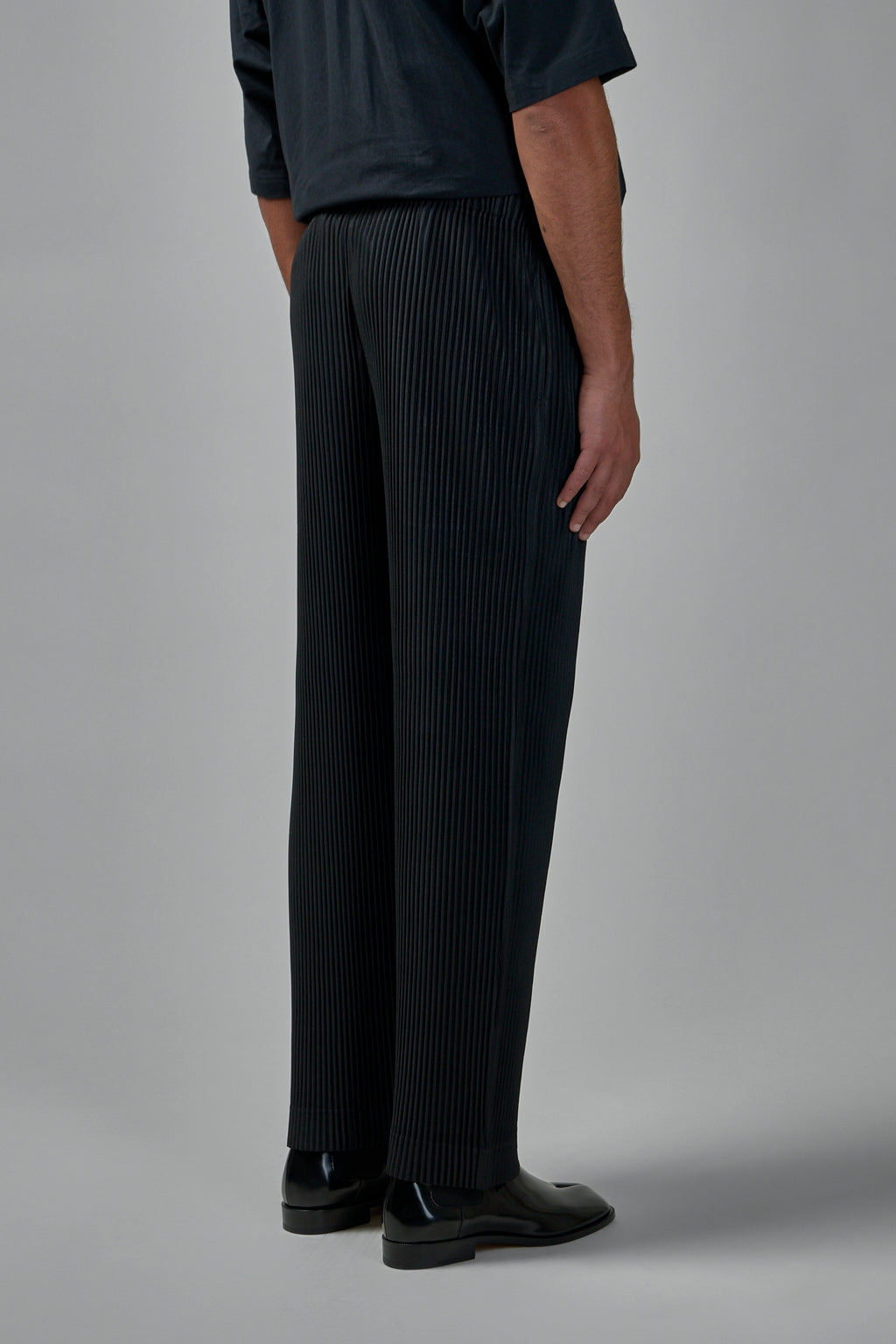 September Pleated Straight Pants