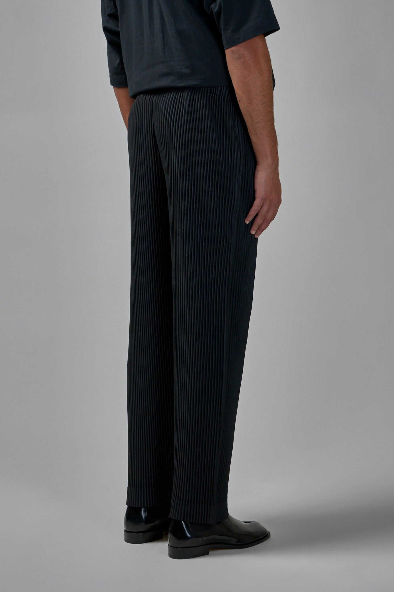 September Pleated Straight Pants