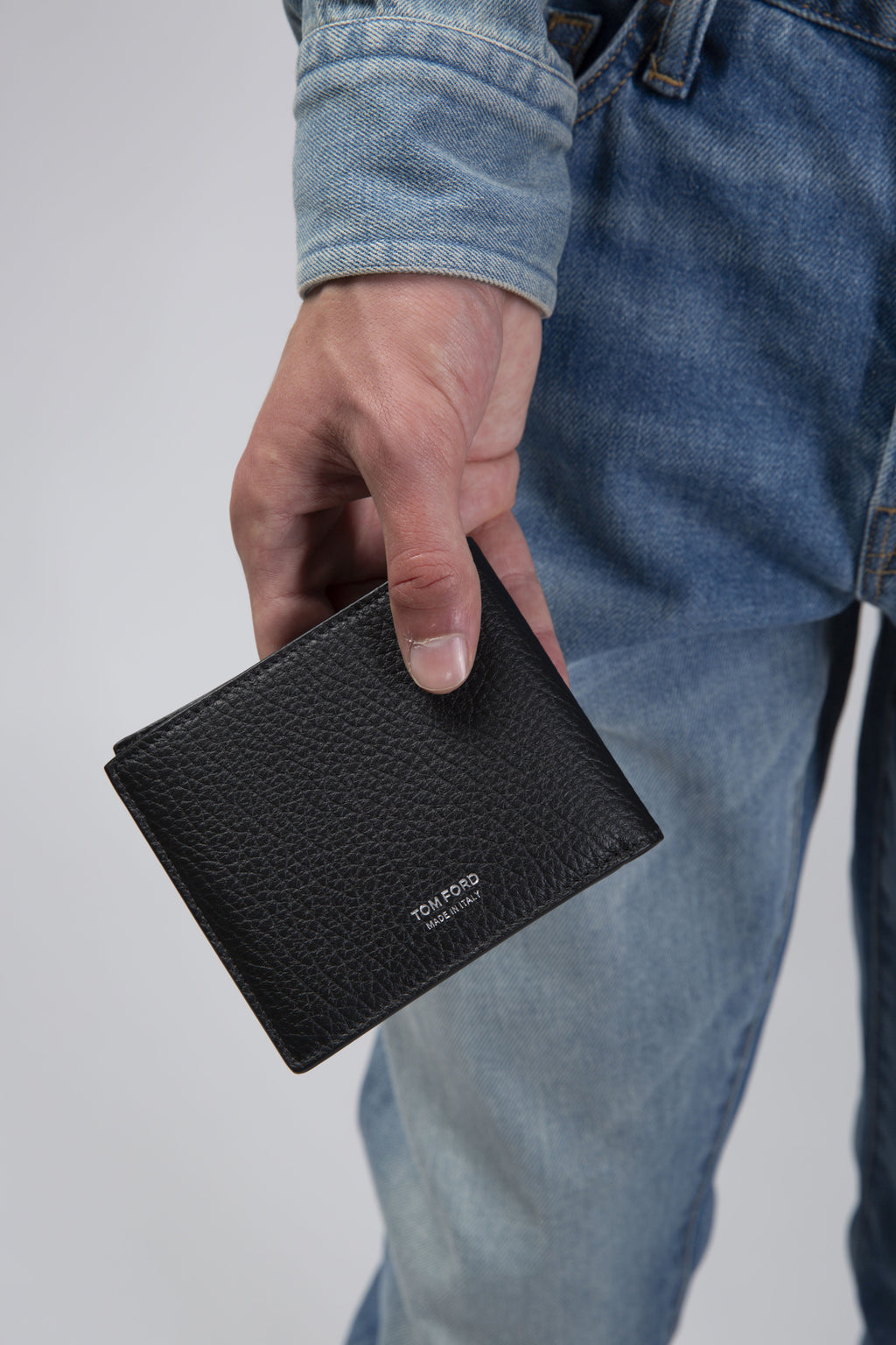 Printed Deer Leather Elongated T Line Classic Bifold Wallet