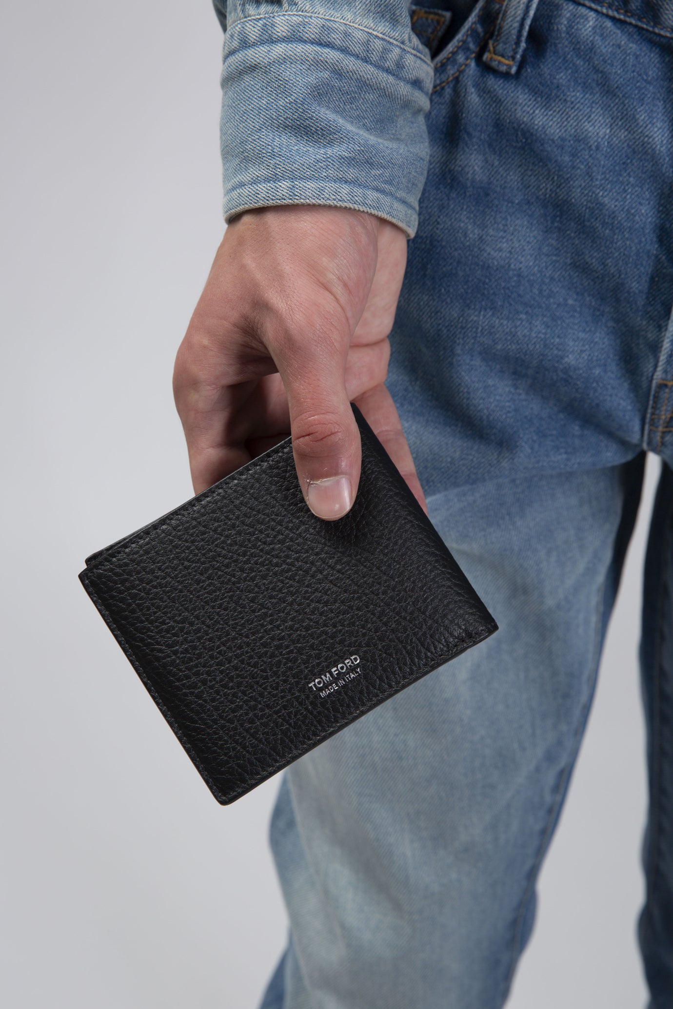 Printed Deer Leather Elongated T Line Classic Bifold Wallet