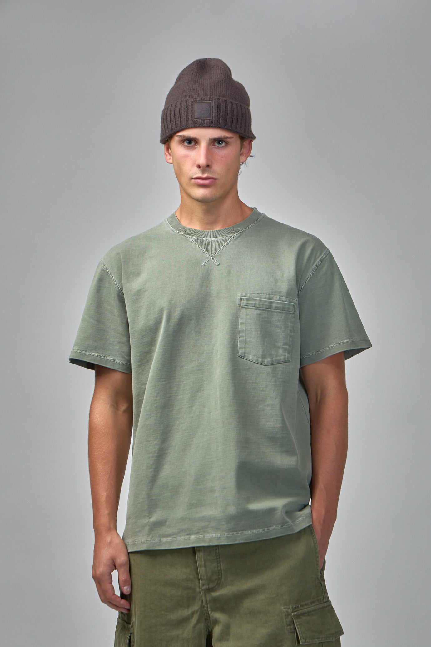 S03 Pocket Tee Army Green - Classic Fit