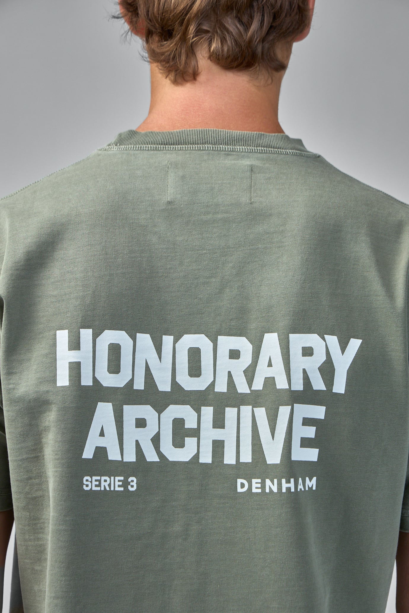 S03 Pocket Tee Army Green - Classic Fit