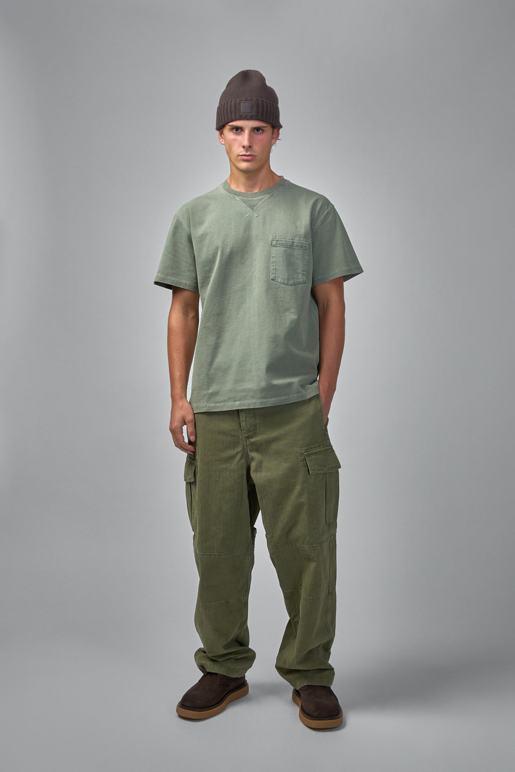 S03 Pocket Tee Army Green - Classic Fit