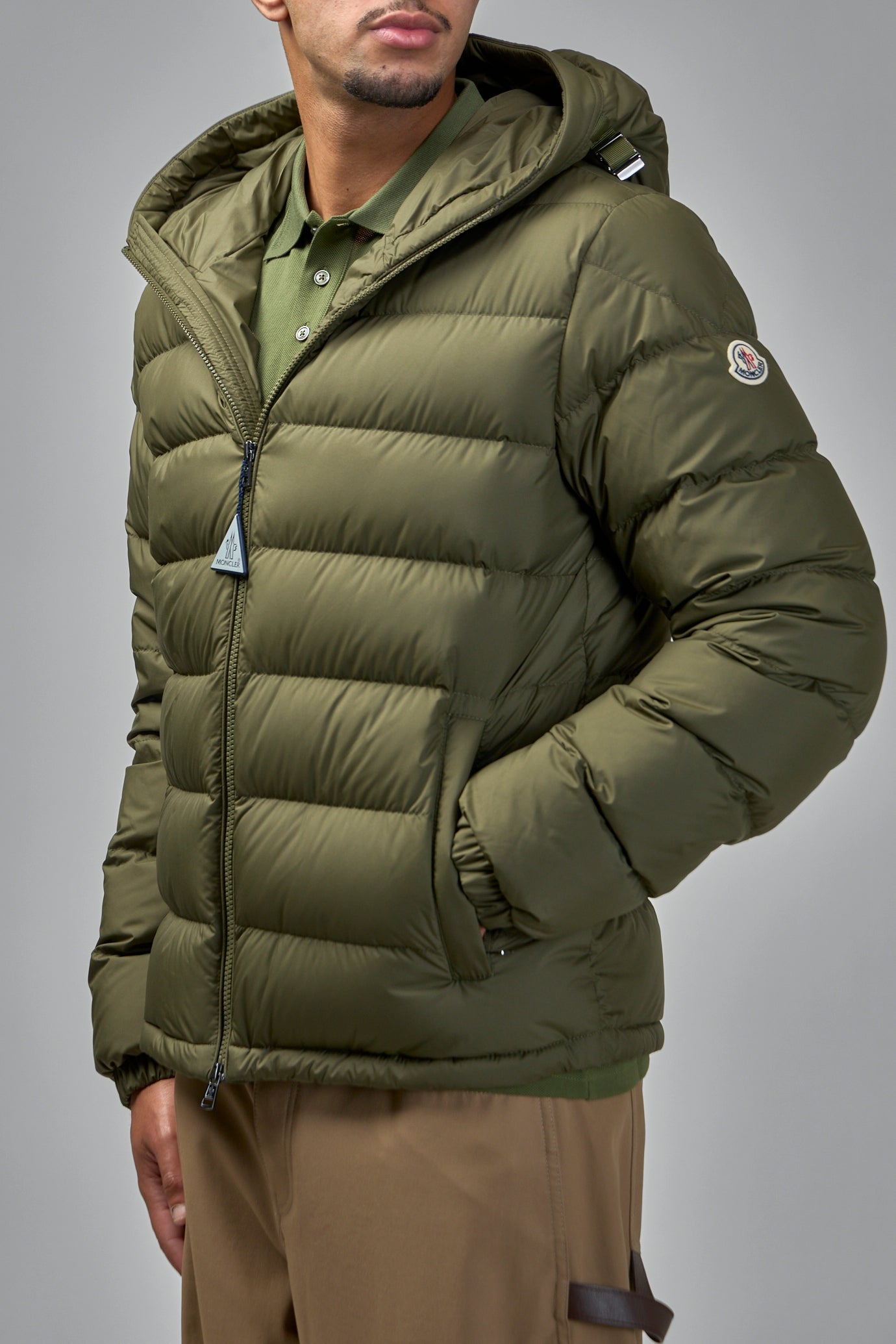 Laveraet Hooded Short Down Jacket