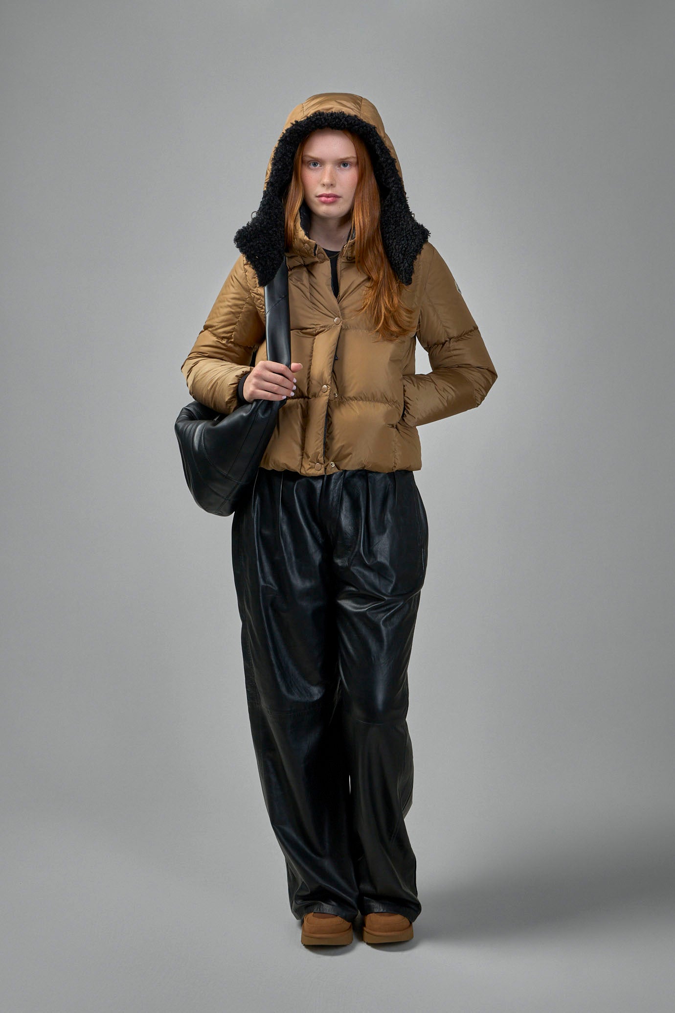 Castelnou Square-Quilted Hooded Short Down Jacket