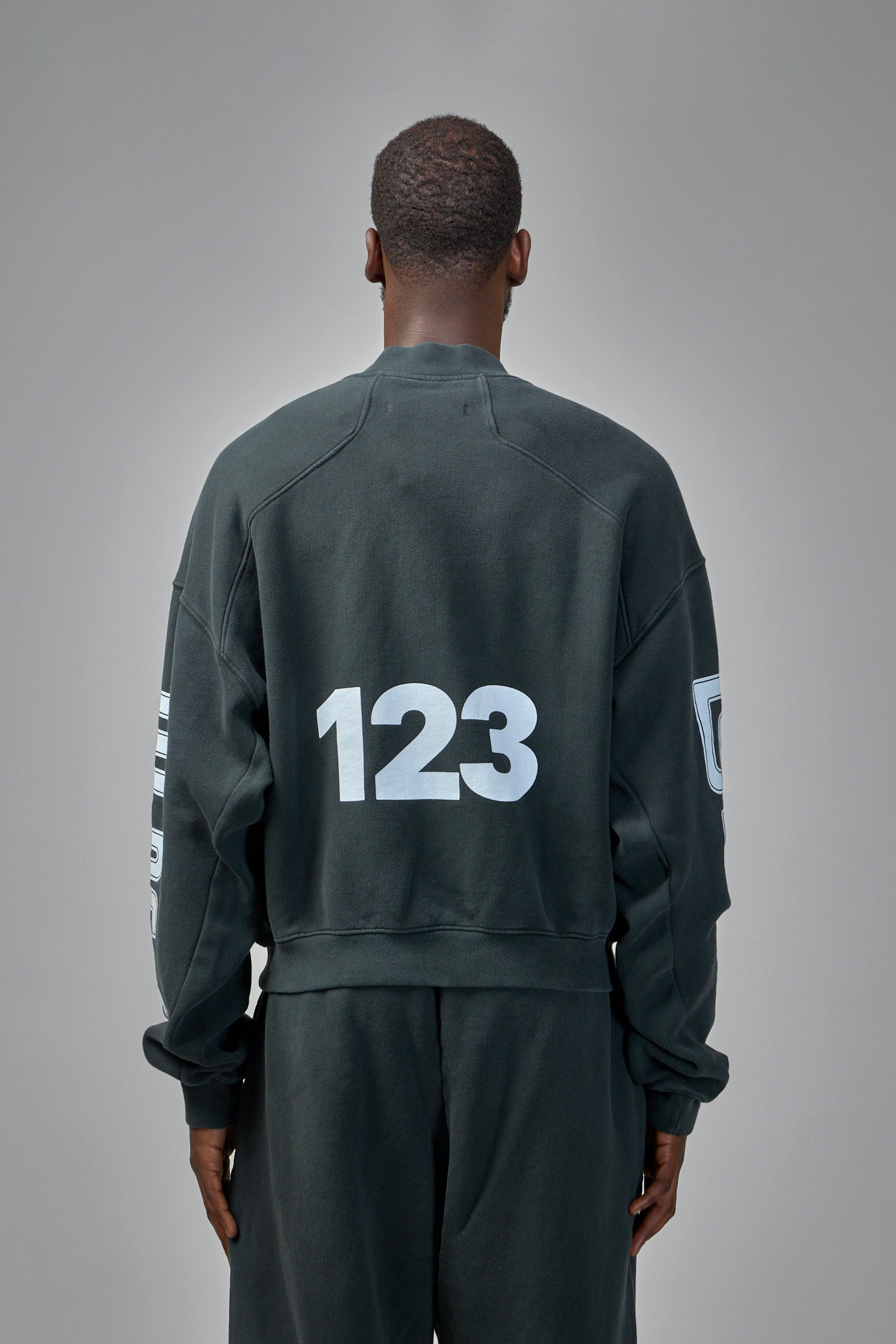 USO 123 CVA Crewneck