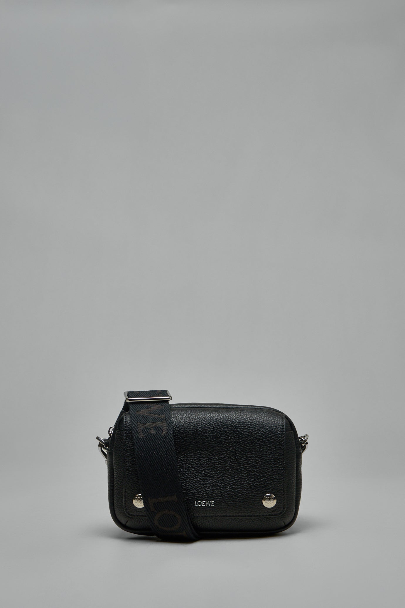 Small Pebble Messenger Bag