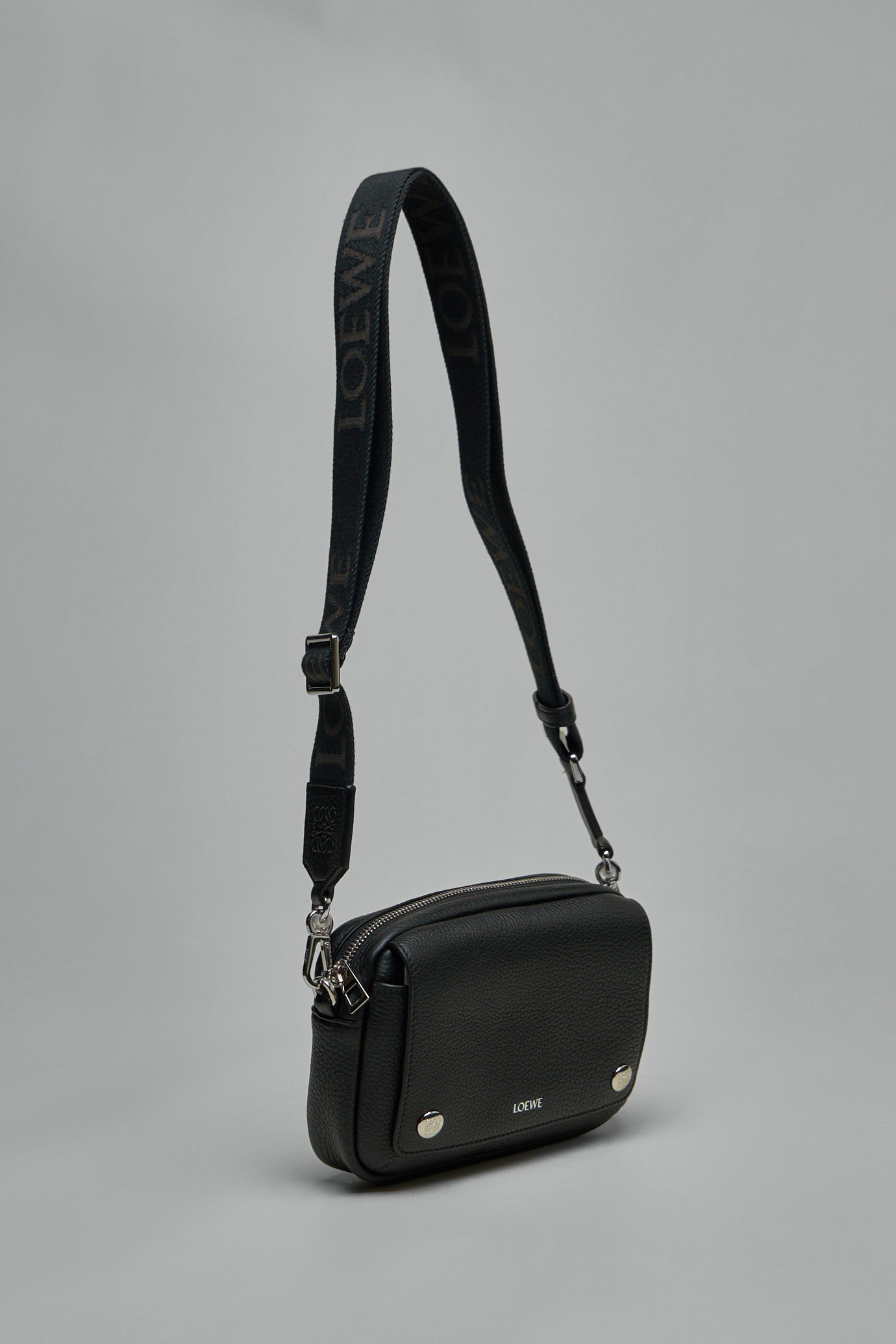 Small Pebble Messenger Bag