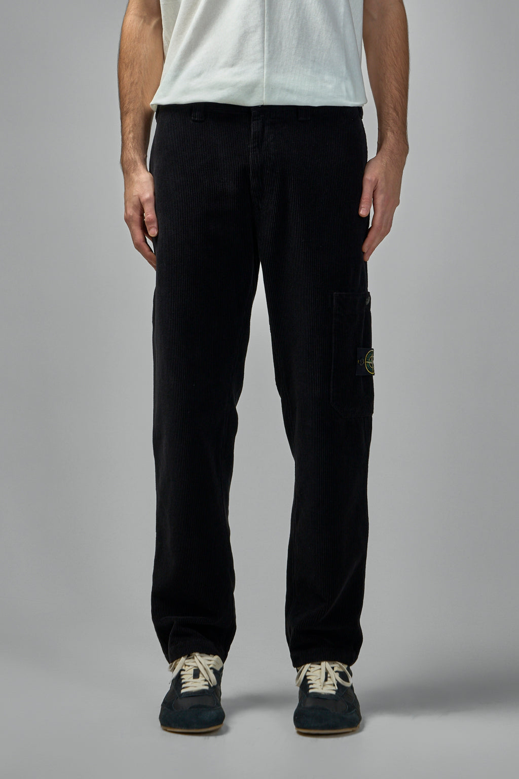 Regular Fit Trousers With Snap Fastened Pockets
