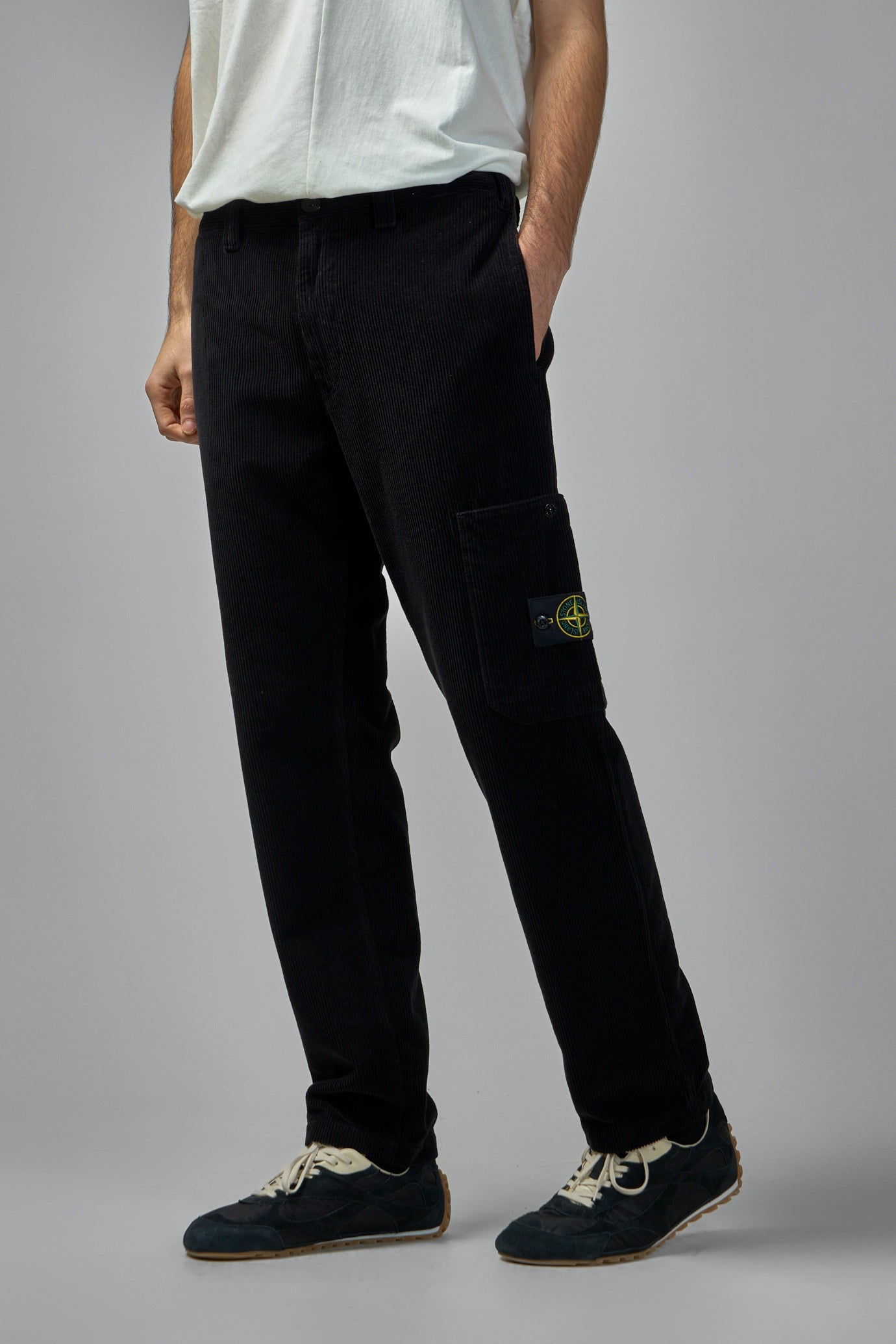 Regular Fit Trousers With Snap Fastened Pockets