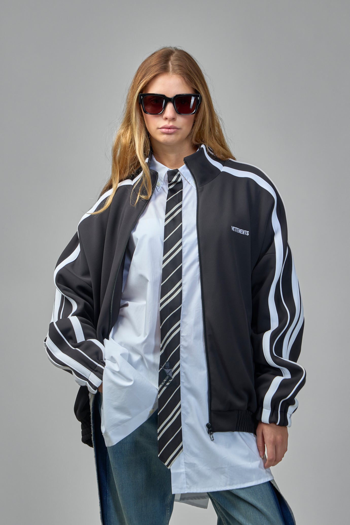 Tie Short-Sleeve Shirt