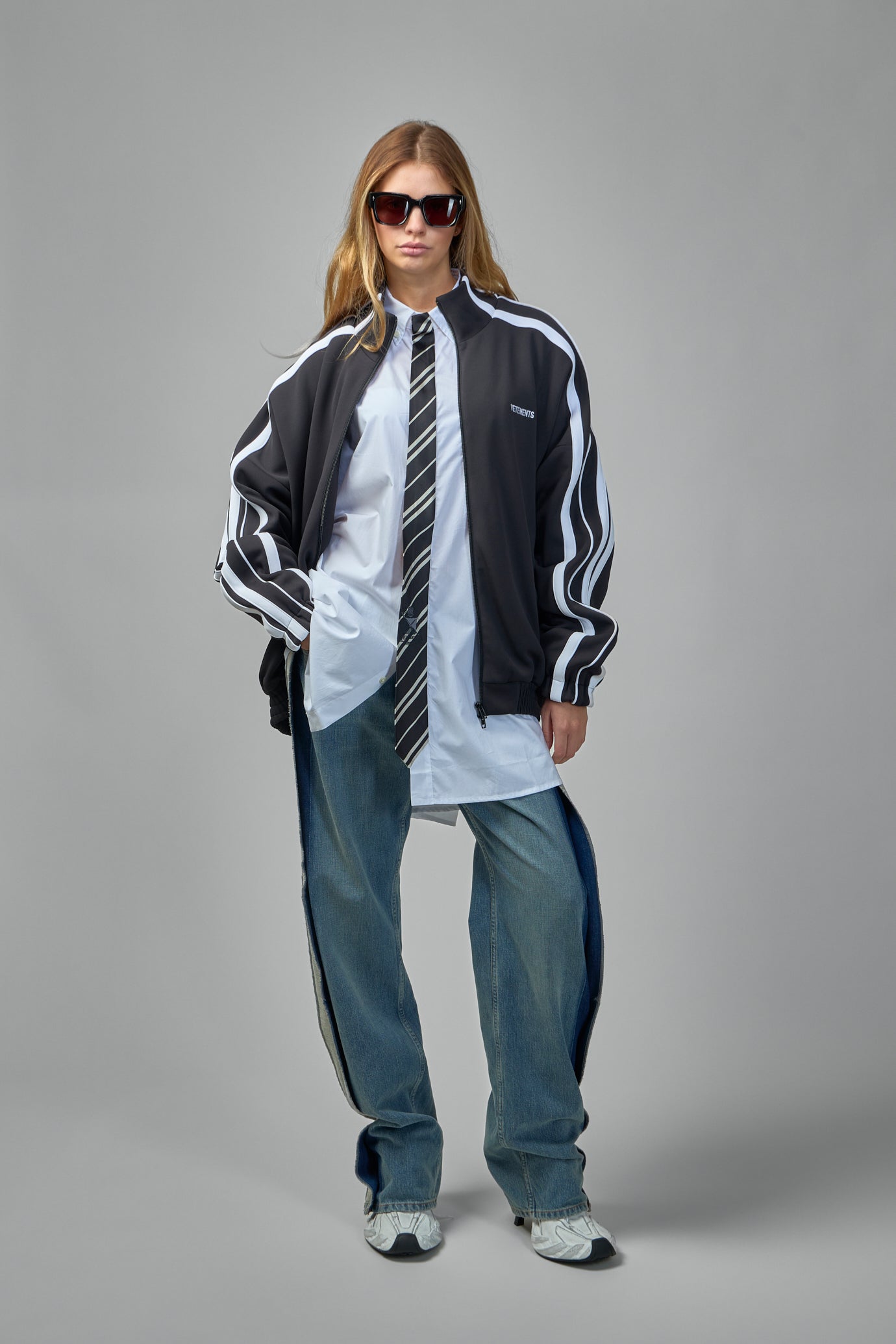 Tie Short-Sleeve Shirt