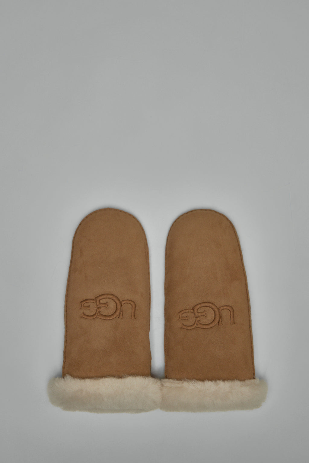 Sheepskin Embroider Mitten