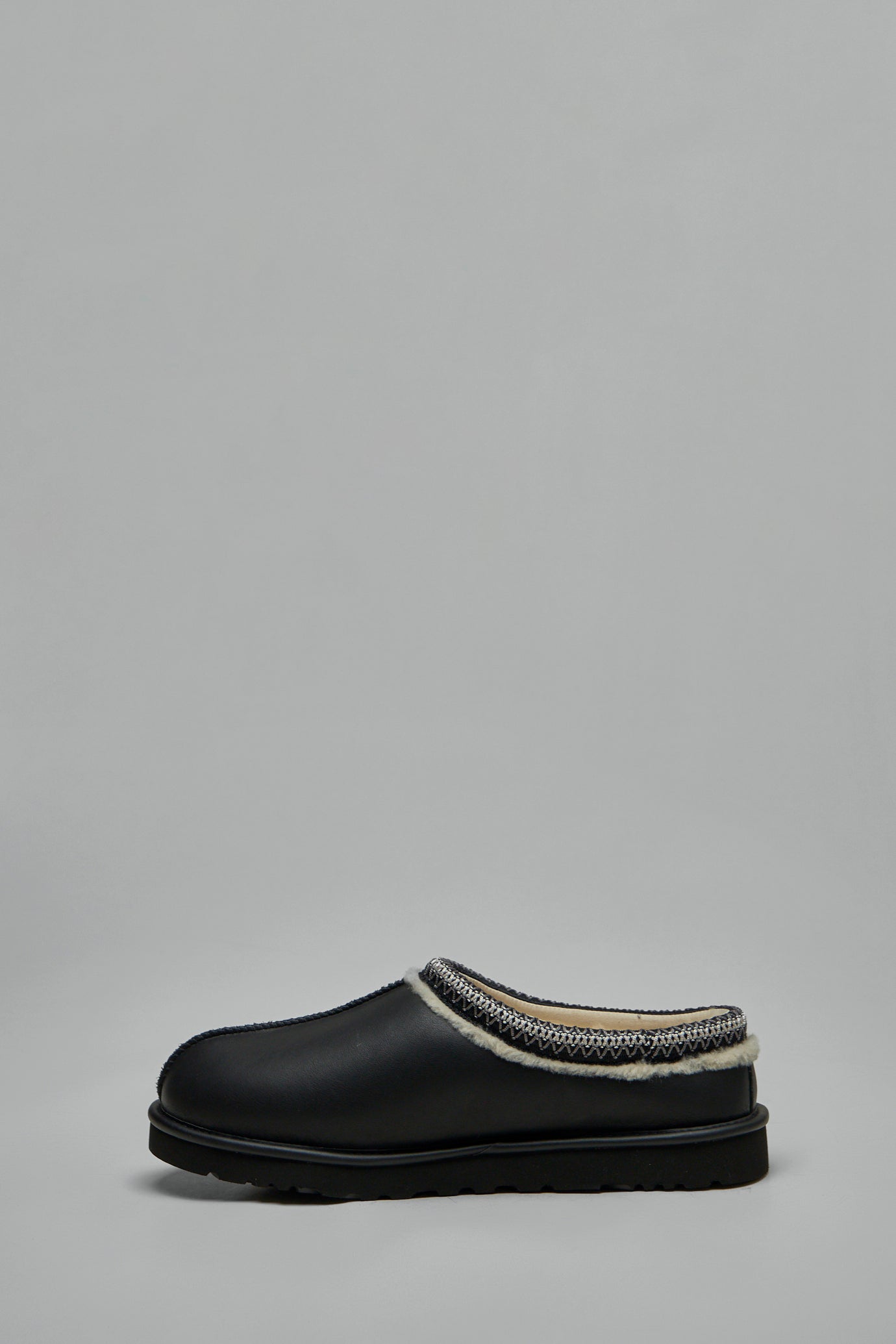 UGG Tasman Noir