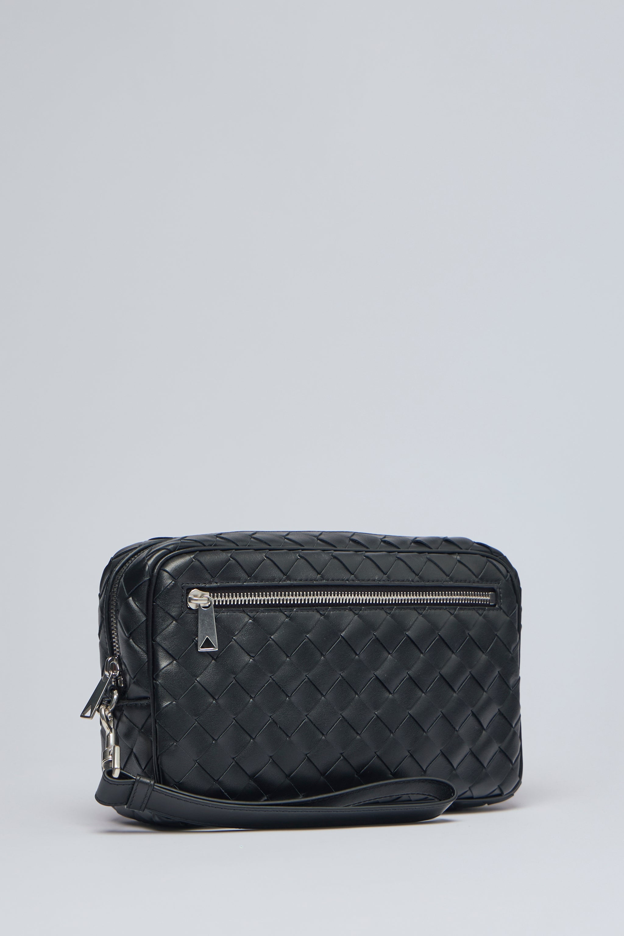 Pouch in Intrecciato