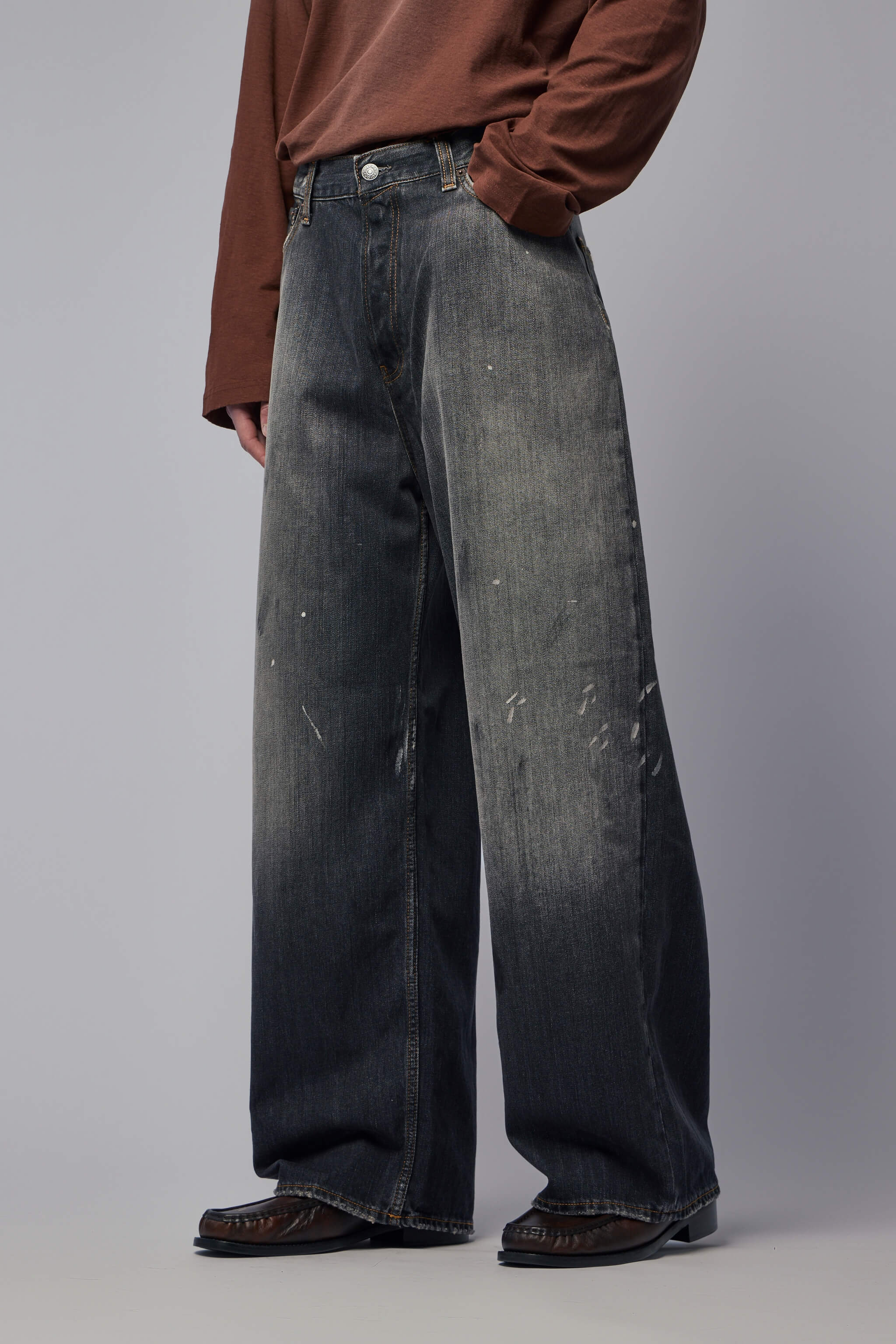 2023 U Black Trafalgar