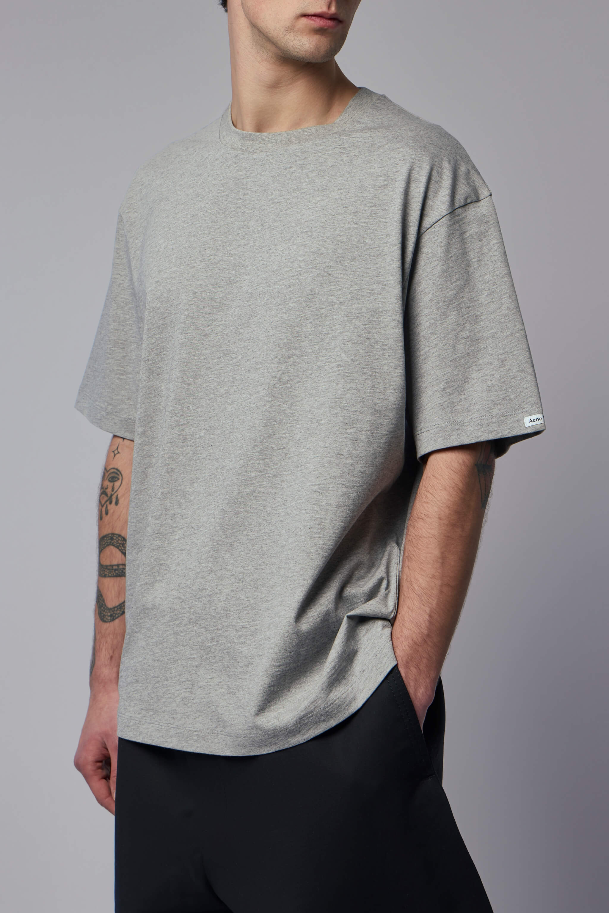トップス Acne Studios T-SHIRT RELAXED UNISEX FIT Acne Studios Logo T-shirt Relaxed Unisex Fit – LABELS