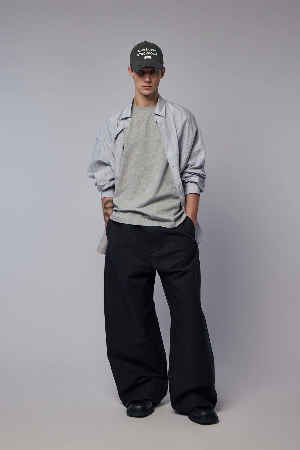 Logo T-shirt Relaxed Unisex Fit