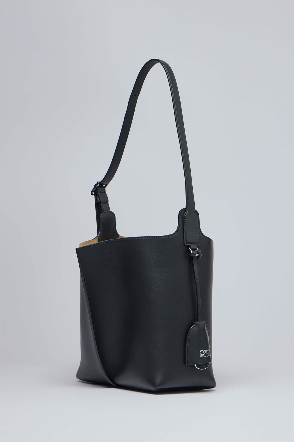 Medium Bilbao Bucket
